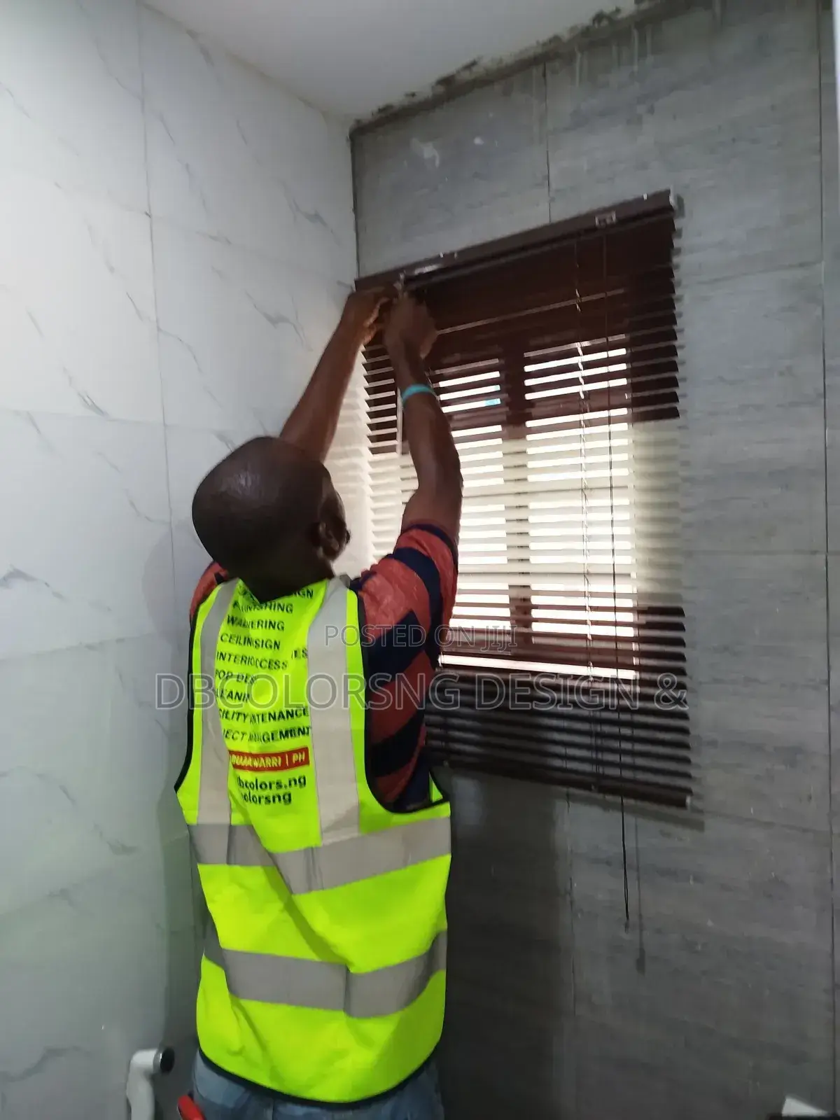 Classic Venetian Blinds (Aluminum Wood) - Office/Home
