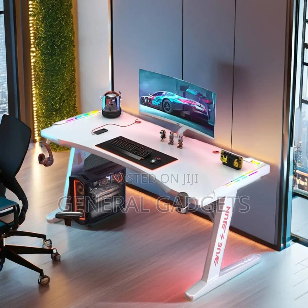 Luxurious Gaming Table