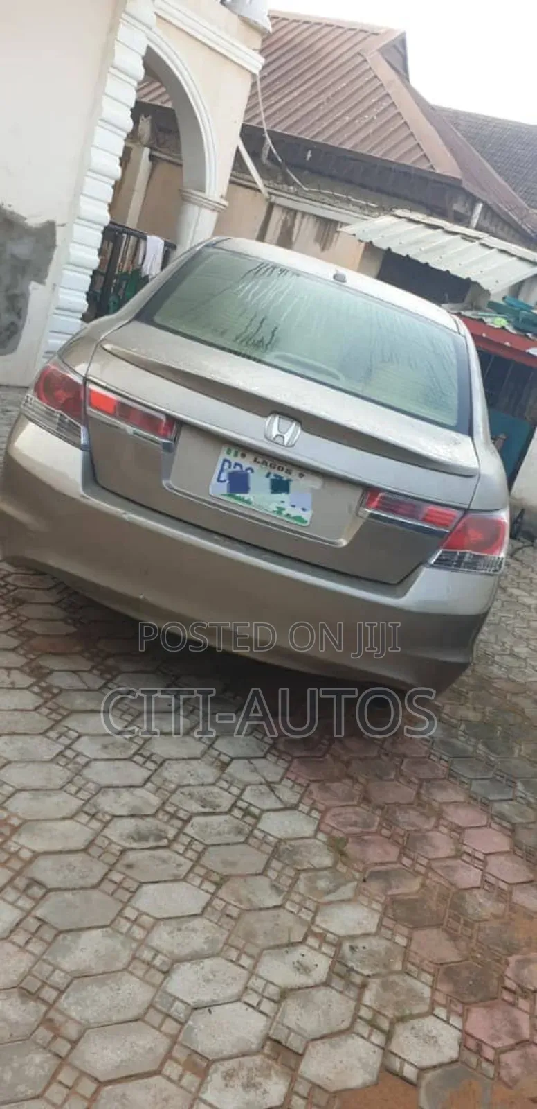 Honda Accord 2010 Gold