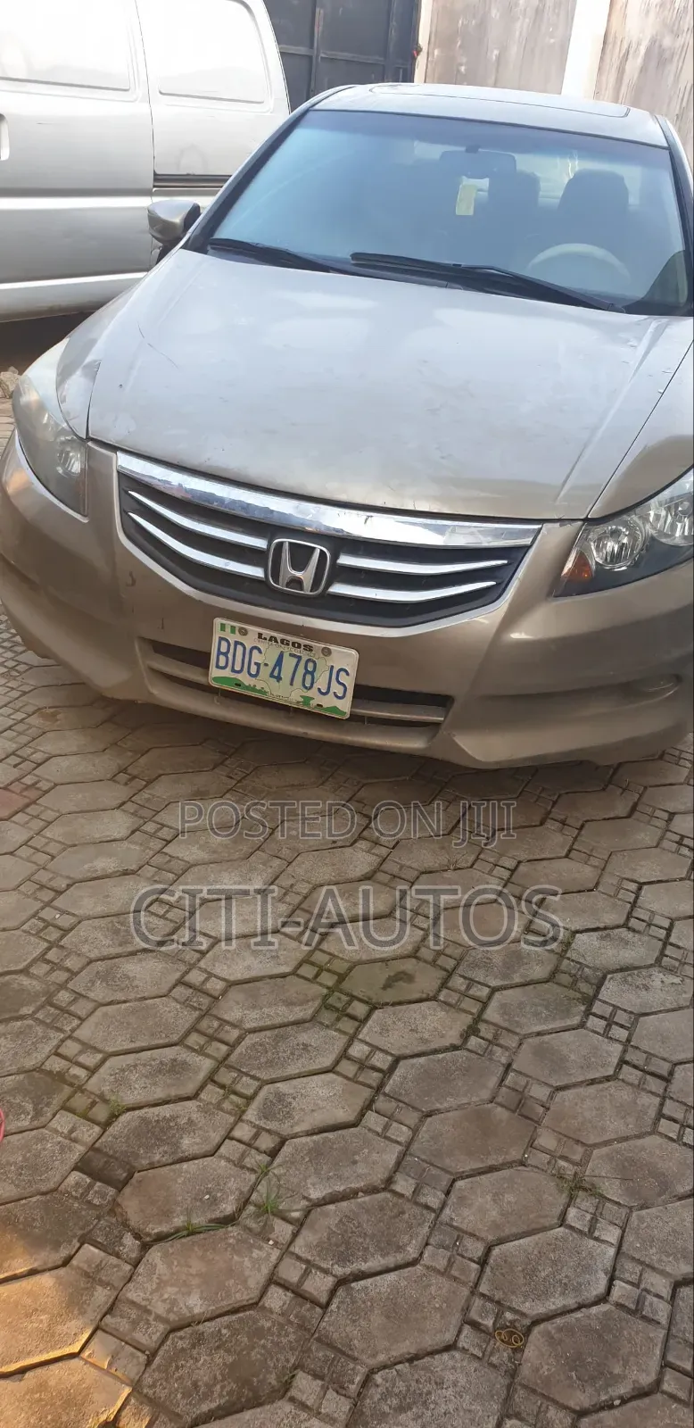 Honda Accord 2010 Gold