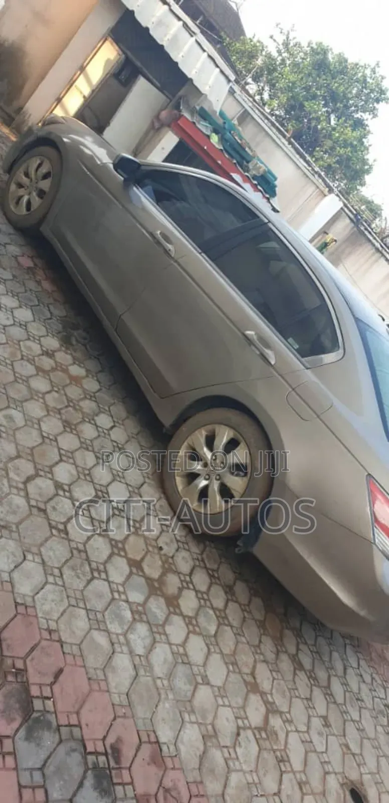 Honda Accord 2010 Gold