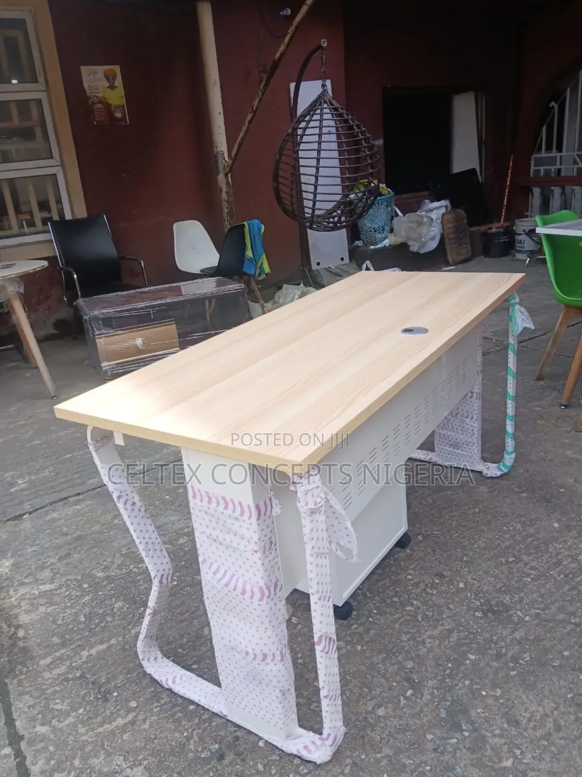 Modern Office Table