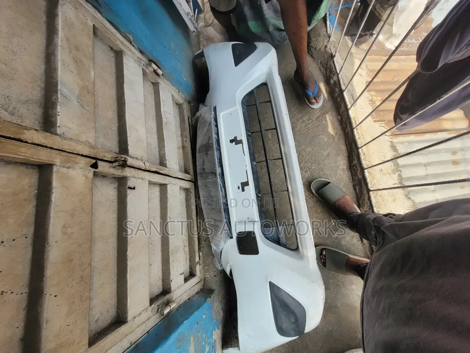 Bumper Nissan Almera 2014