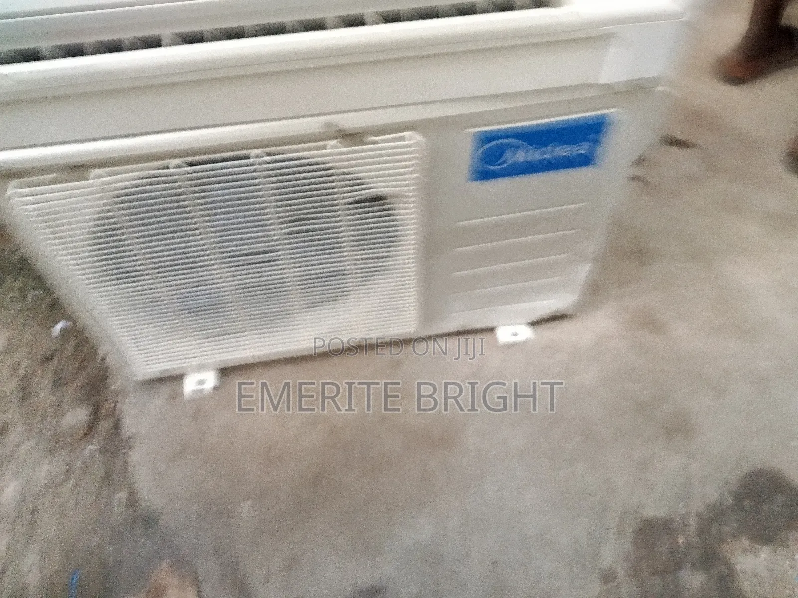 Midea 1.5hp 410gass Low Voltage