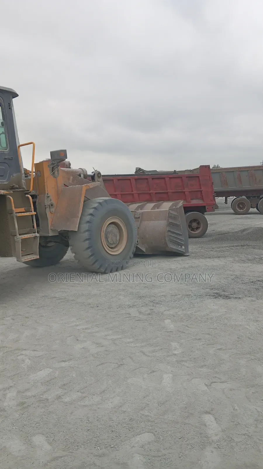 Oriental Iron Black Chippings and Granite Round the State's