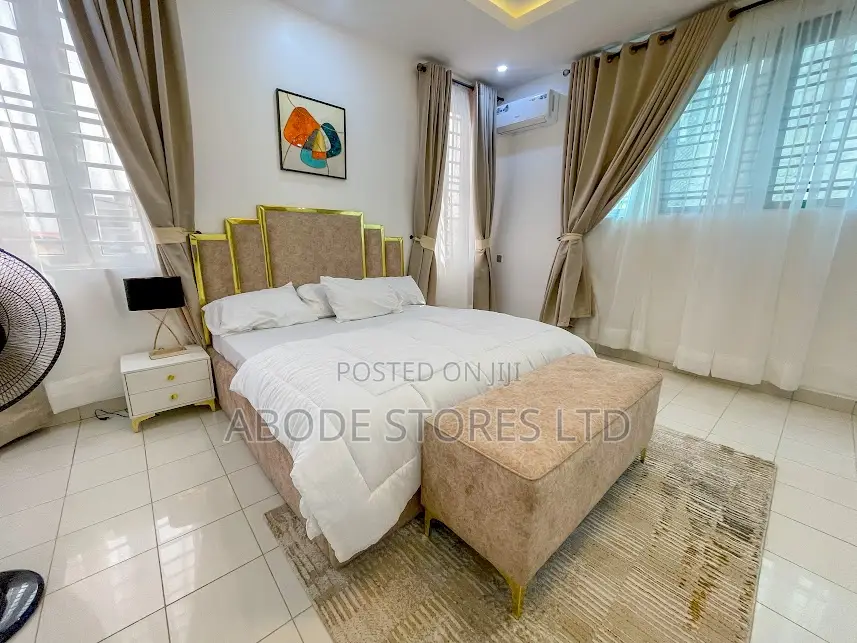 Luxury 5 Bedroom Shortlet Apartment