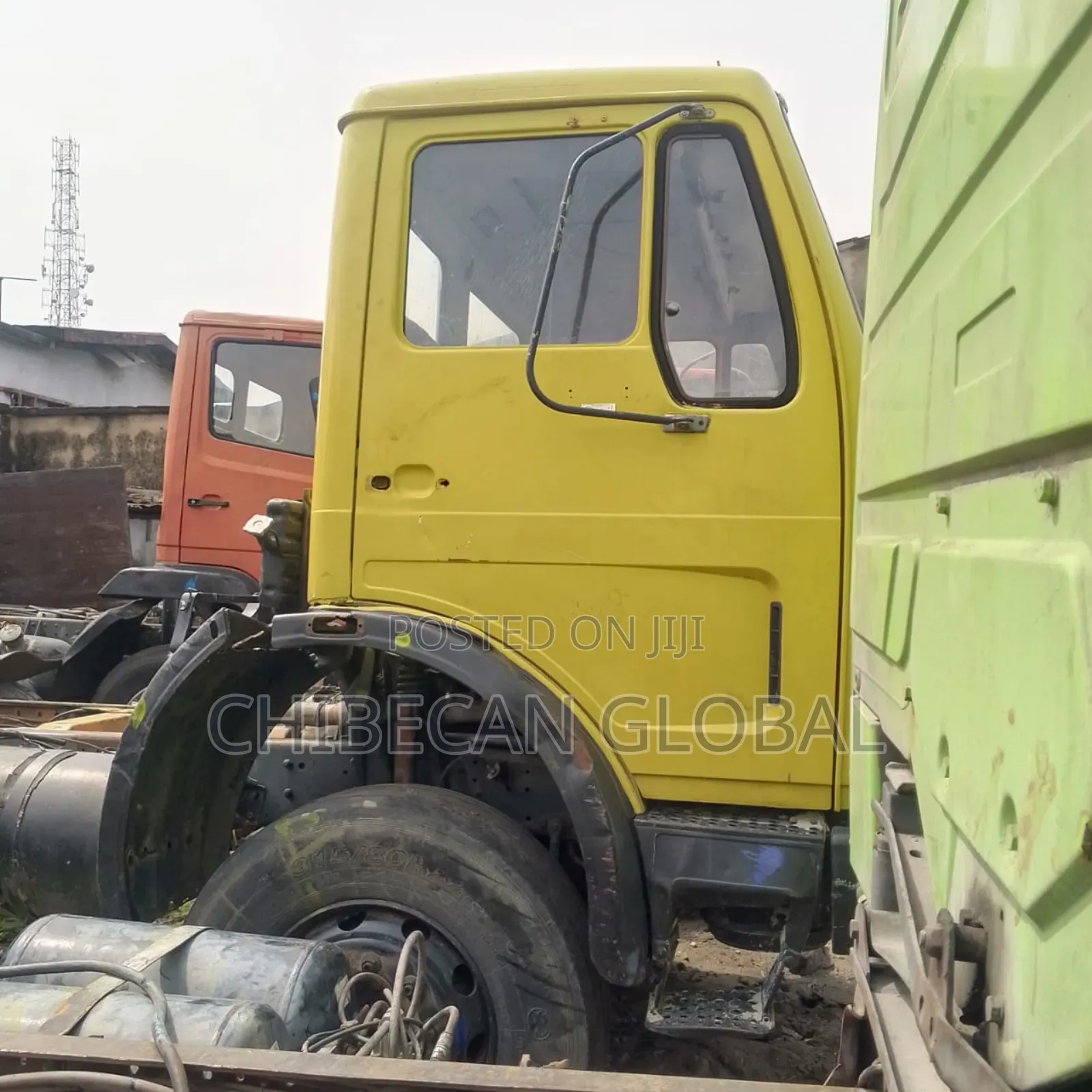 Mercedes Benz Truck (Cab and Chassis) 10 Tyres V8 (Foreign Used)