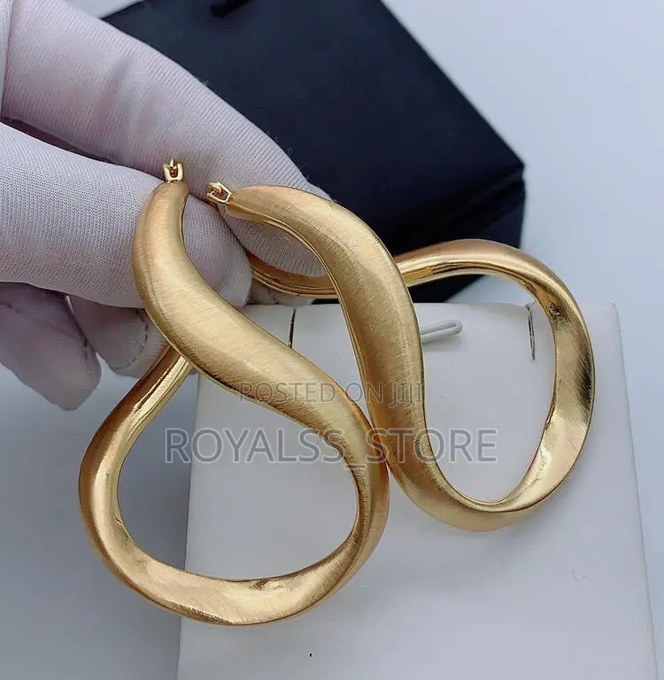 Luxury Statement Earrings for Special Occasions