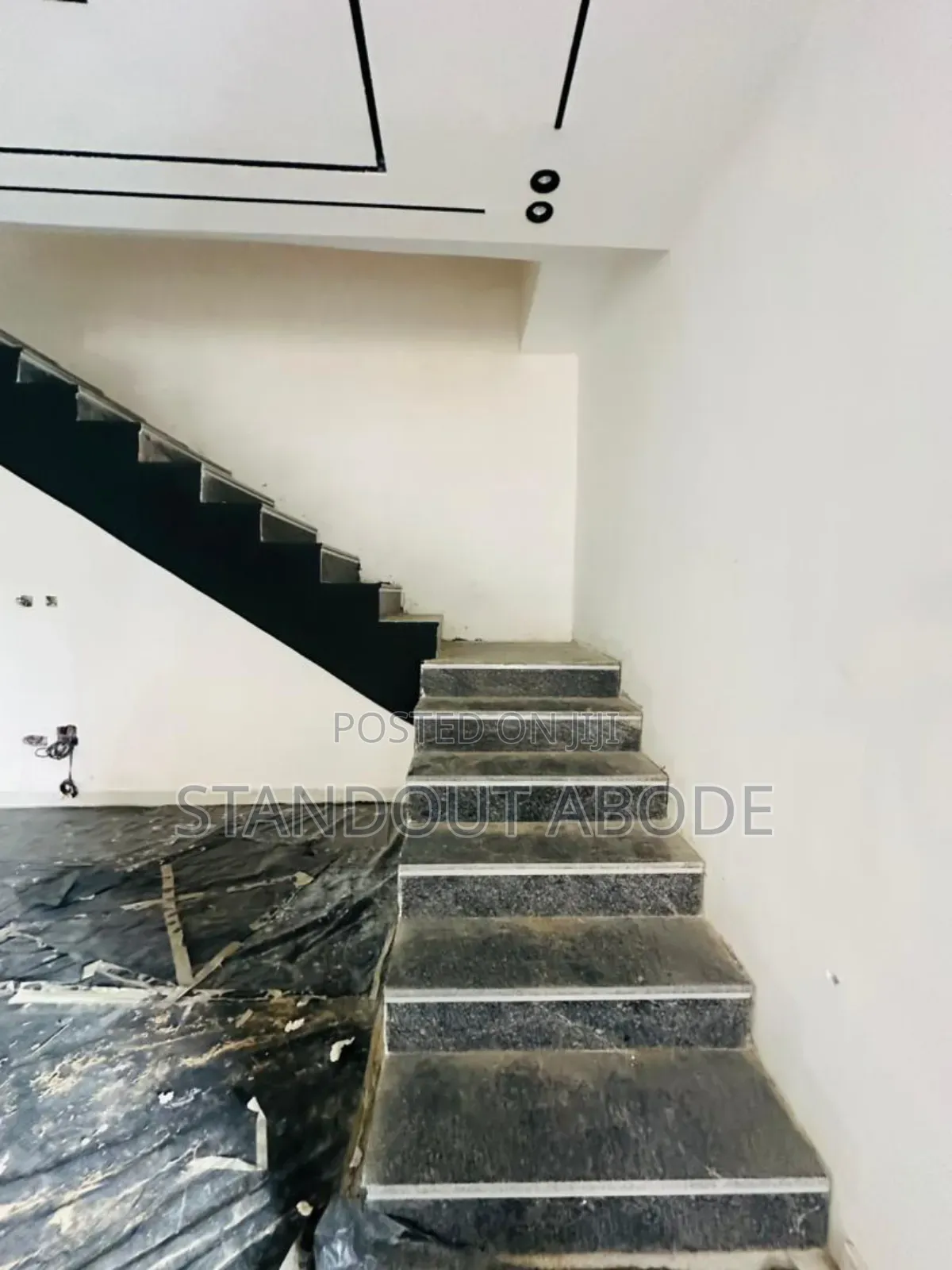 4bdrm Duplex in In A Call To Access, Gbagada for sale