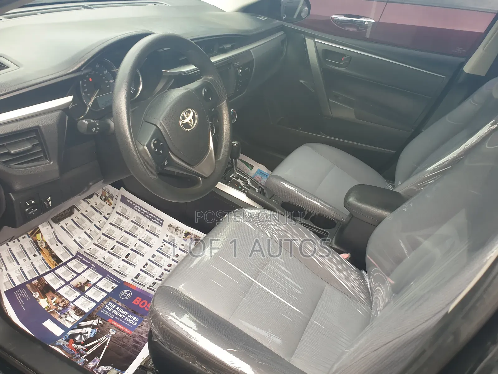Toyota Corolla LE 4dr Sedan (1.8L 4cyl CVT) 2015 Black