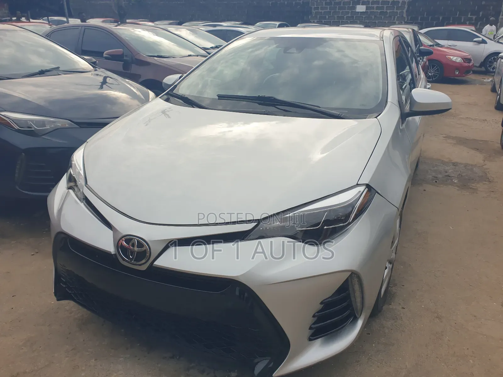 Toyota Corolla LE (1.8L 4cyl 2A) 2019 Silver