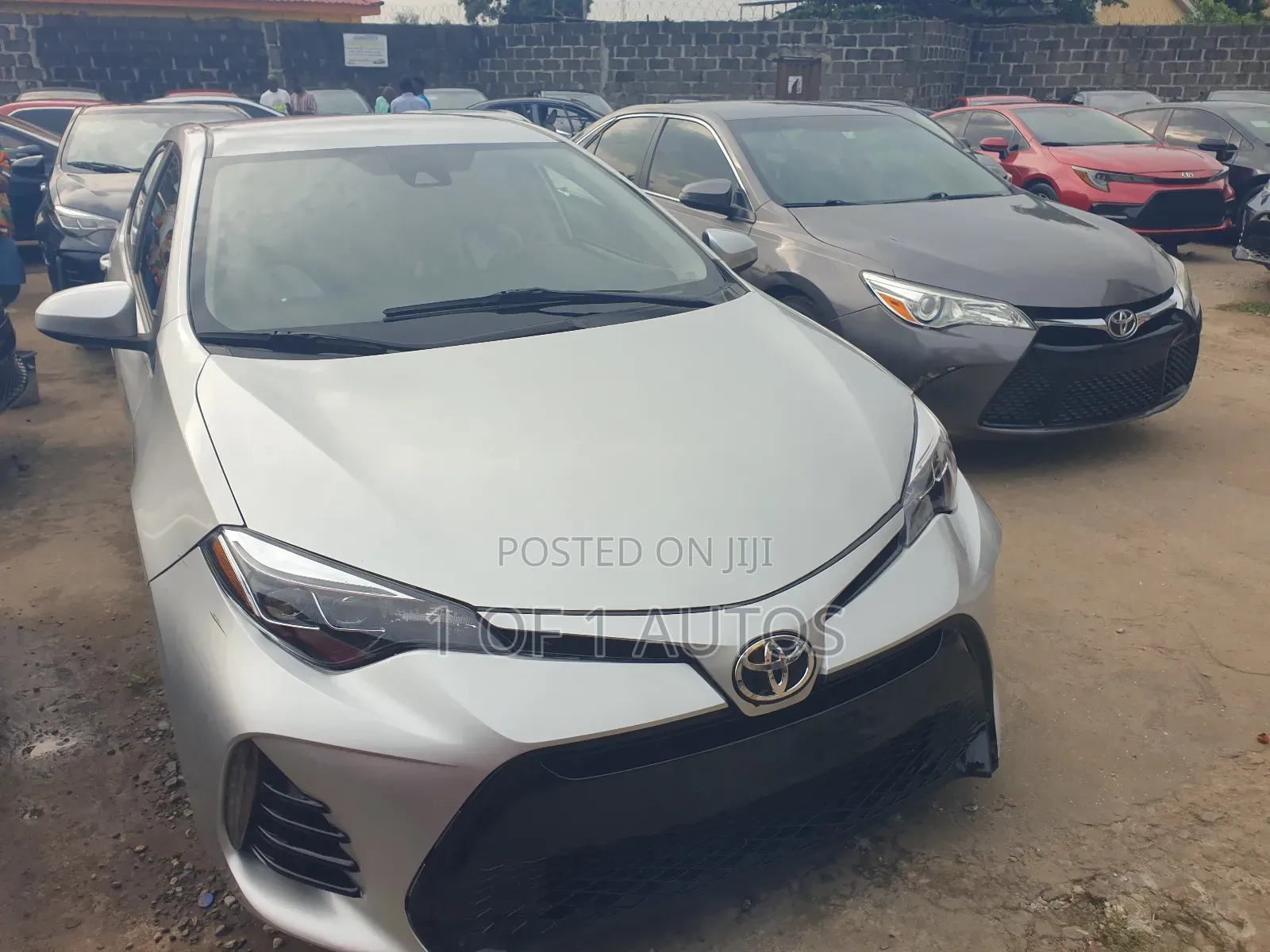 Toyota Corolla LE (1.8L 4cyl 2A) 2019 Silver