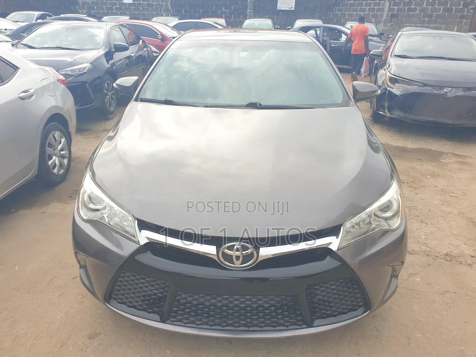 Toyota Camry LE 4dr Sedan (2.5L 4cyl 6A) 2015 Gray