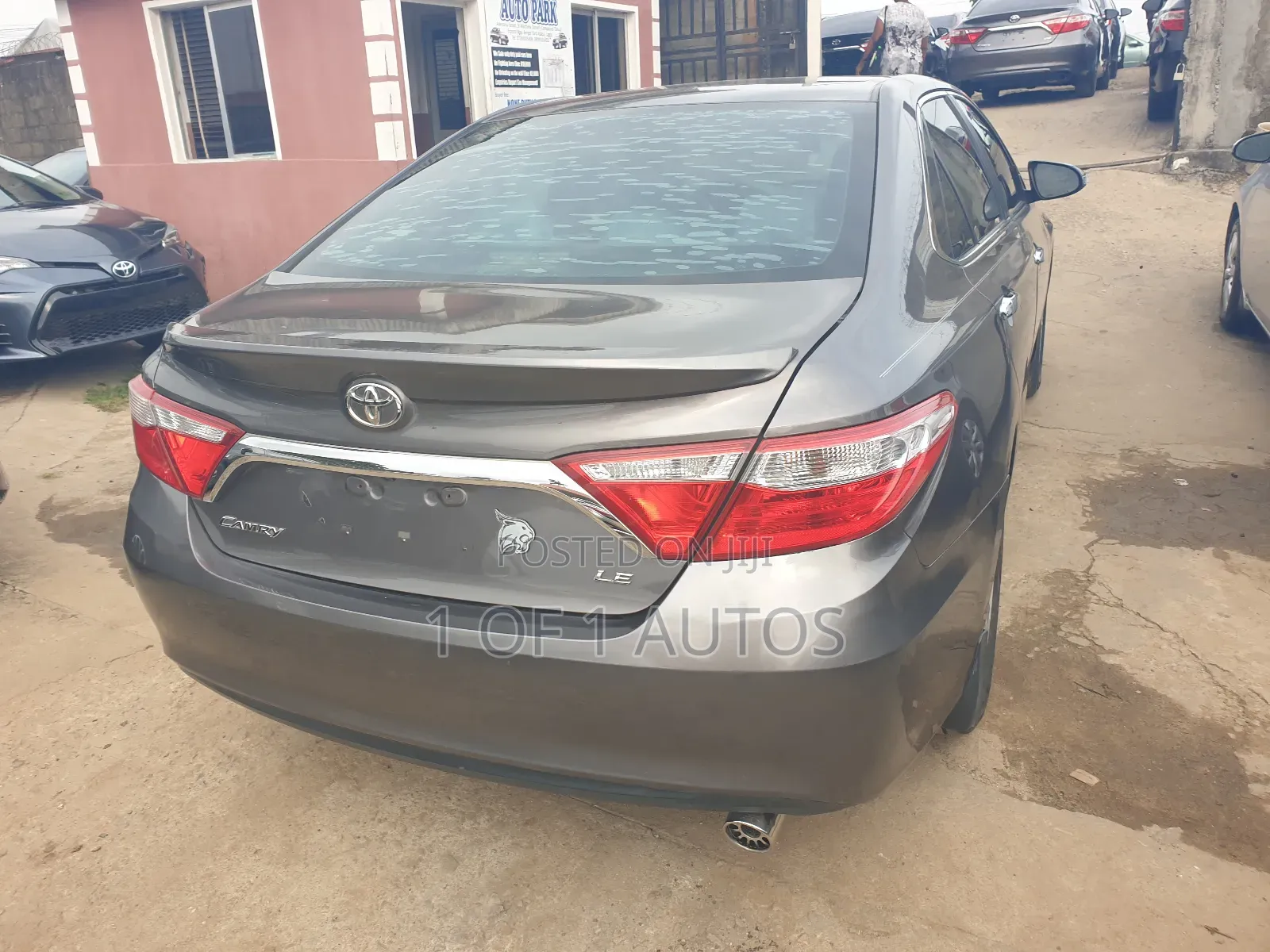 Toyota Camry LE 4dr Sedan (2.5L 4cyl 6A) 2015 Gray