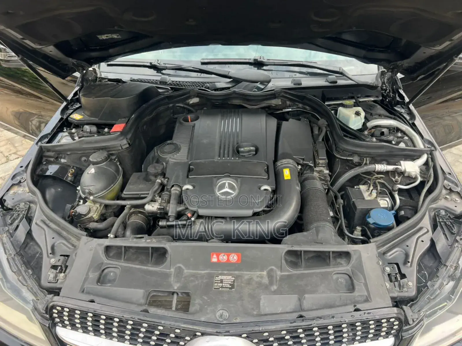 Mercedes-Benz C250 2012 Black