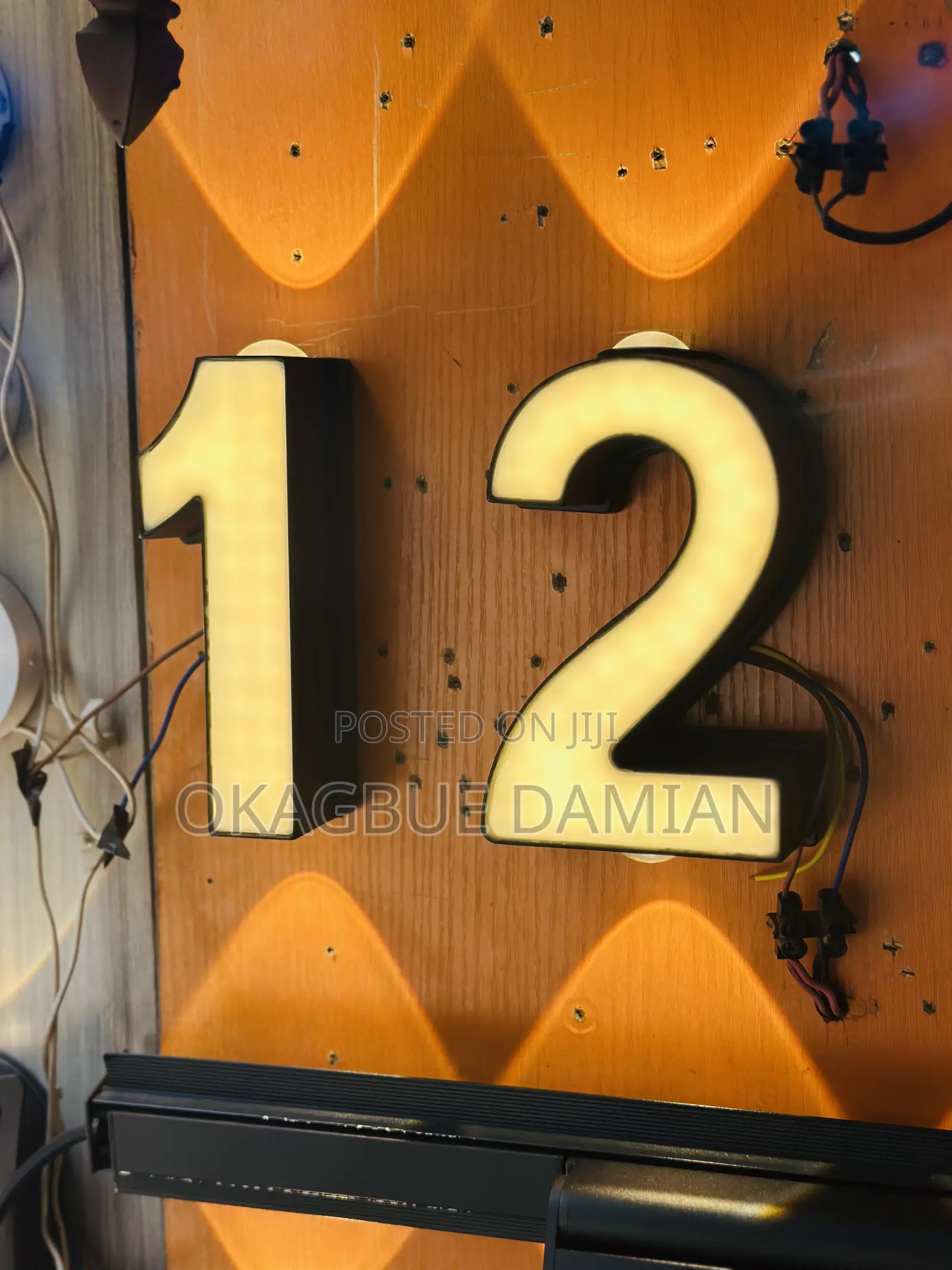 Number 1 to 100 Wall Out Door Light