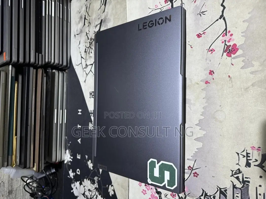 Laptop Lenovo Legion 5 16GB AMD Ryzen 7 SSD 1T