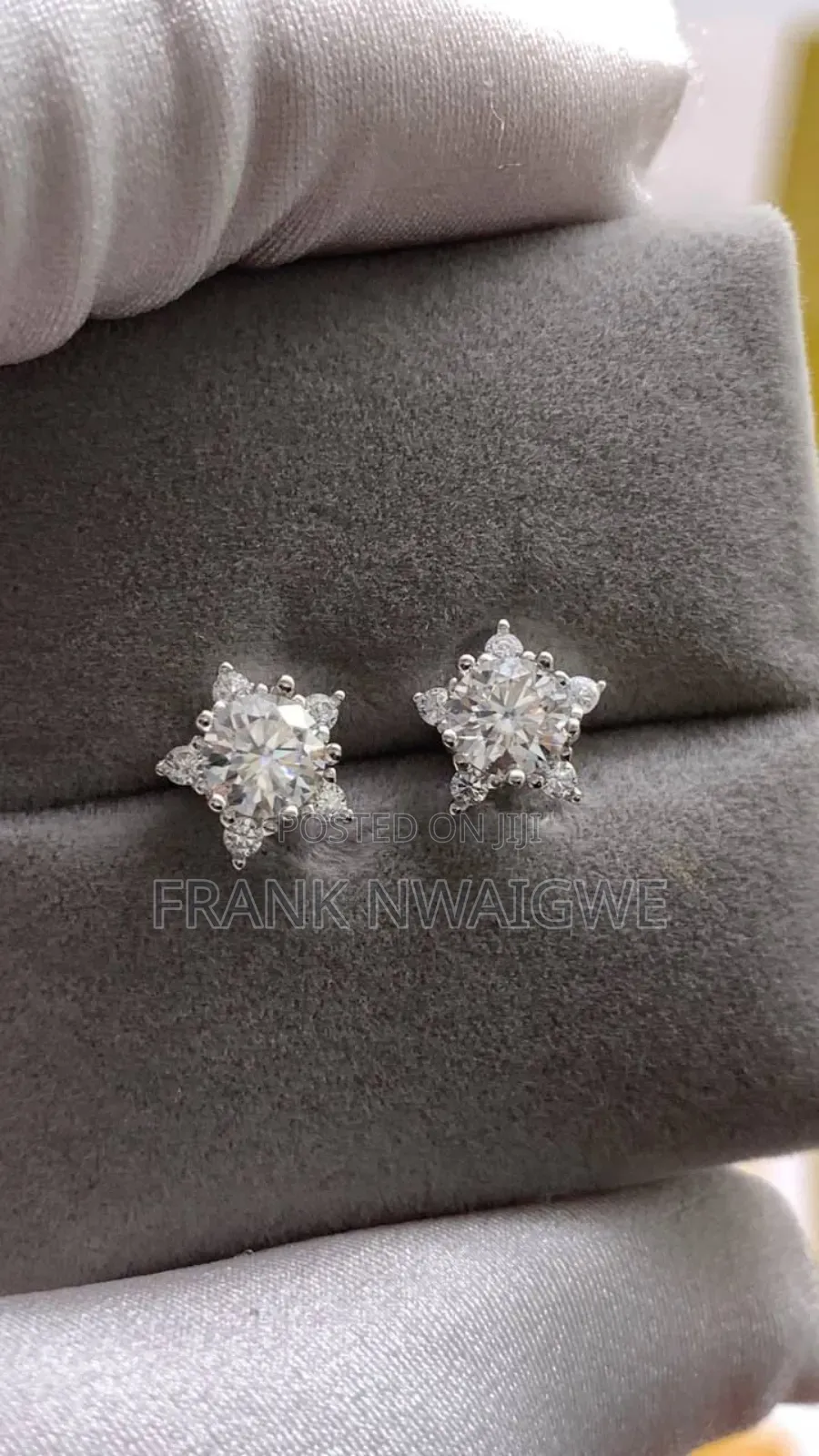 Baguette VVS 1 Star Moissanite Diamond Studs Earrings