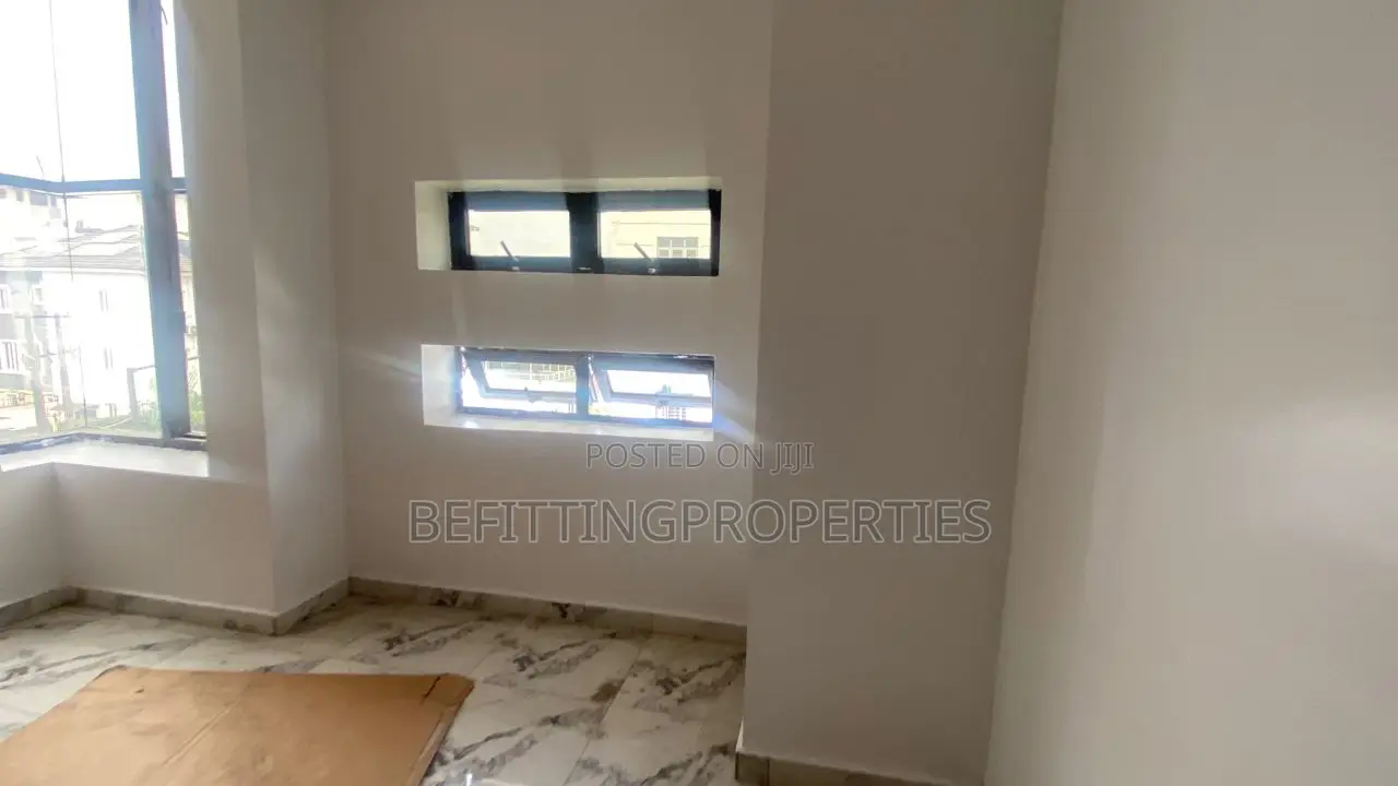 Luxury 4-Bedroom Semi-Detached Terrace