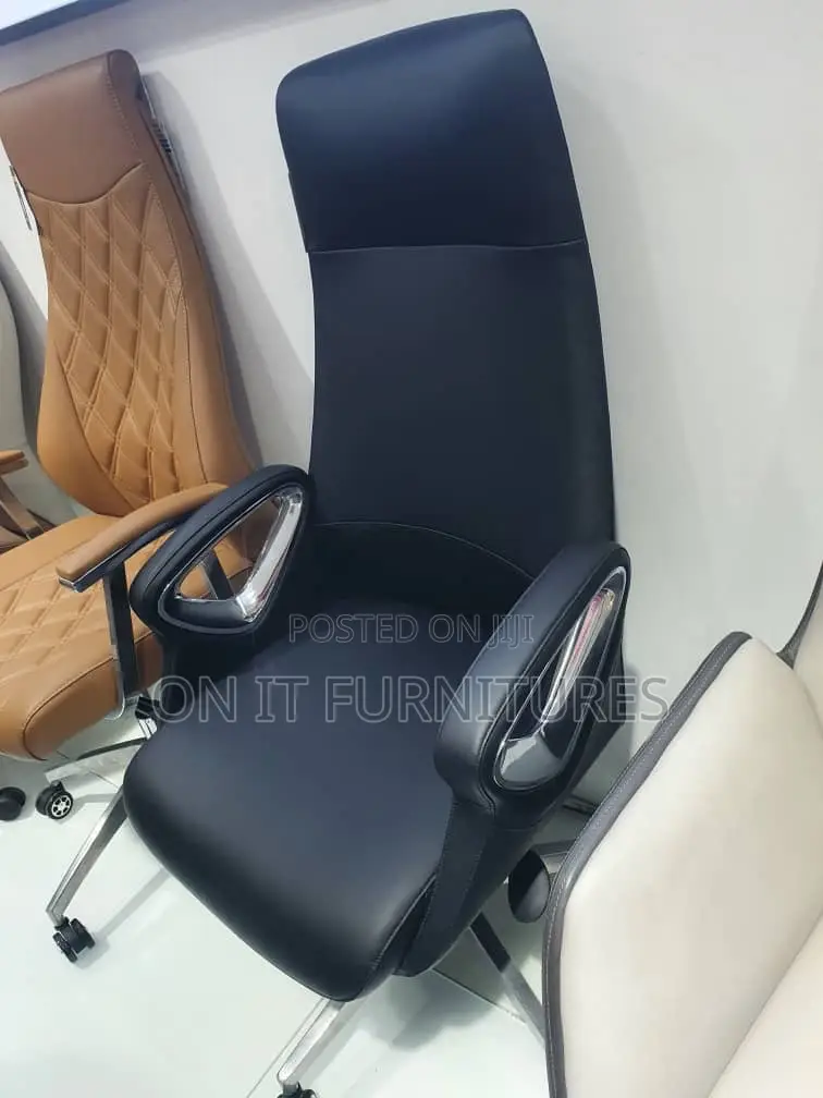 High-Back Executive Office Chair –Leather Upholstery, Chrome Armrests
