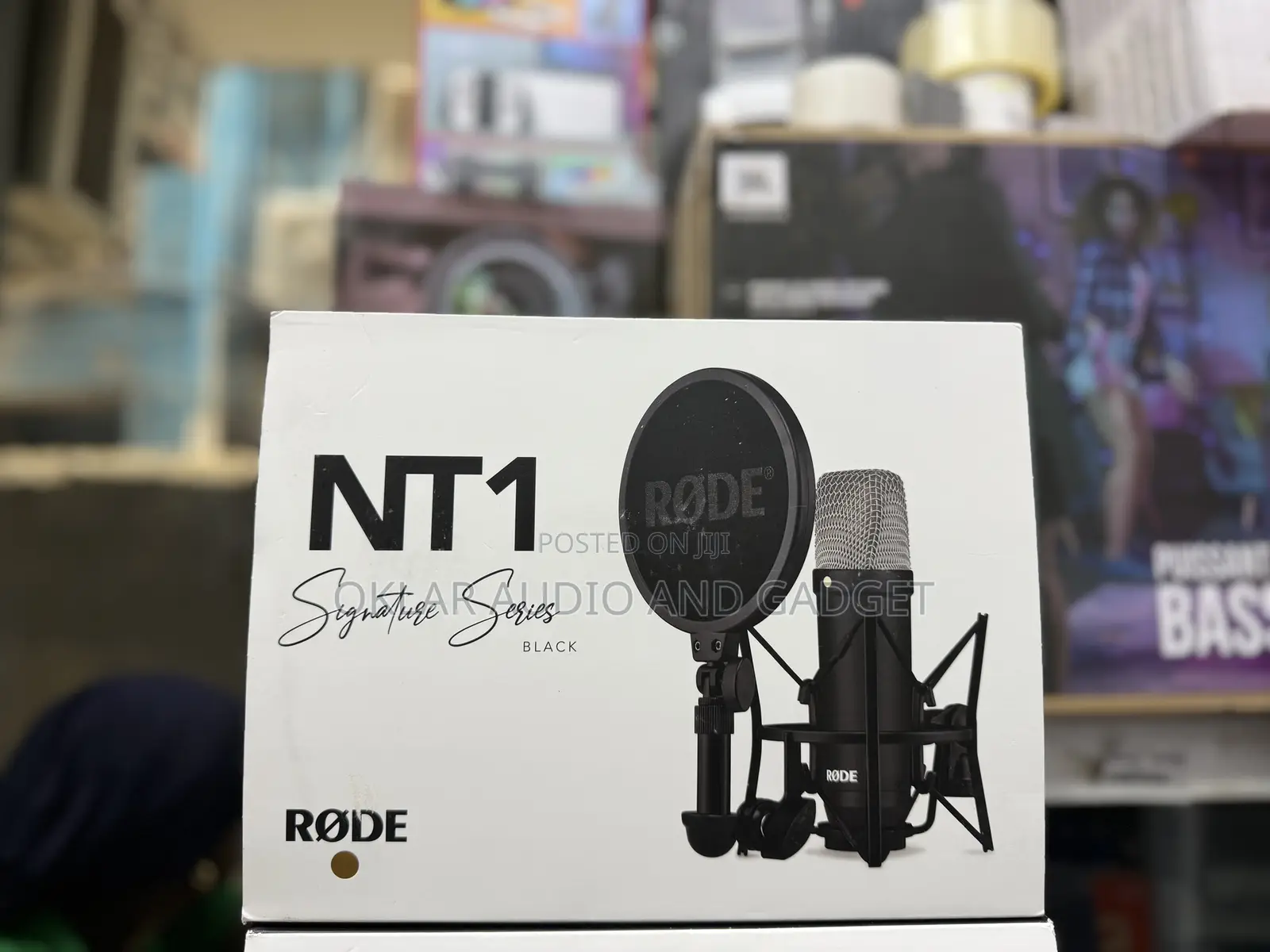 Rode Nt1 Signature Series Condenser Microphone