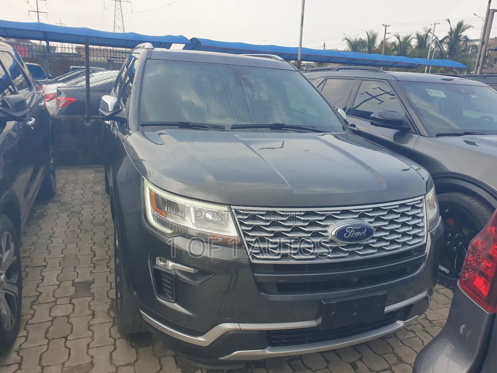 Ford Explorer Platinum AWD 2019 Gray