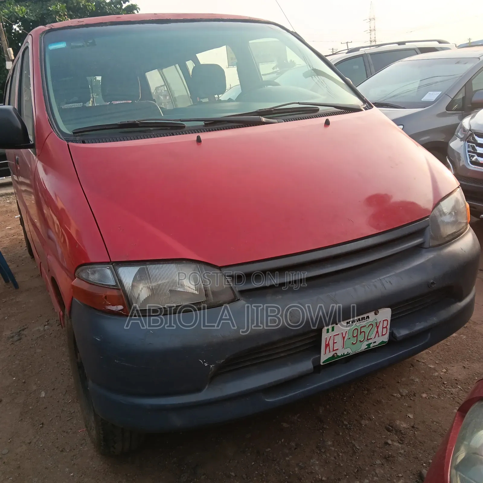 Toyota HiAce 2006 Red