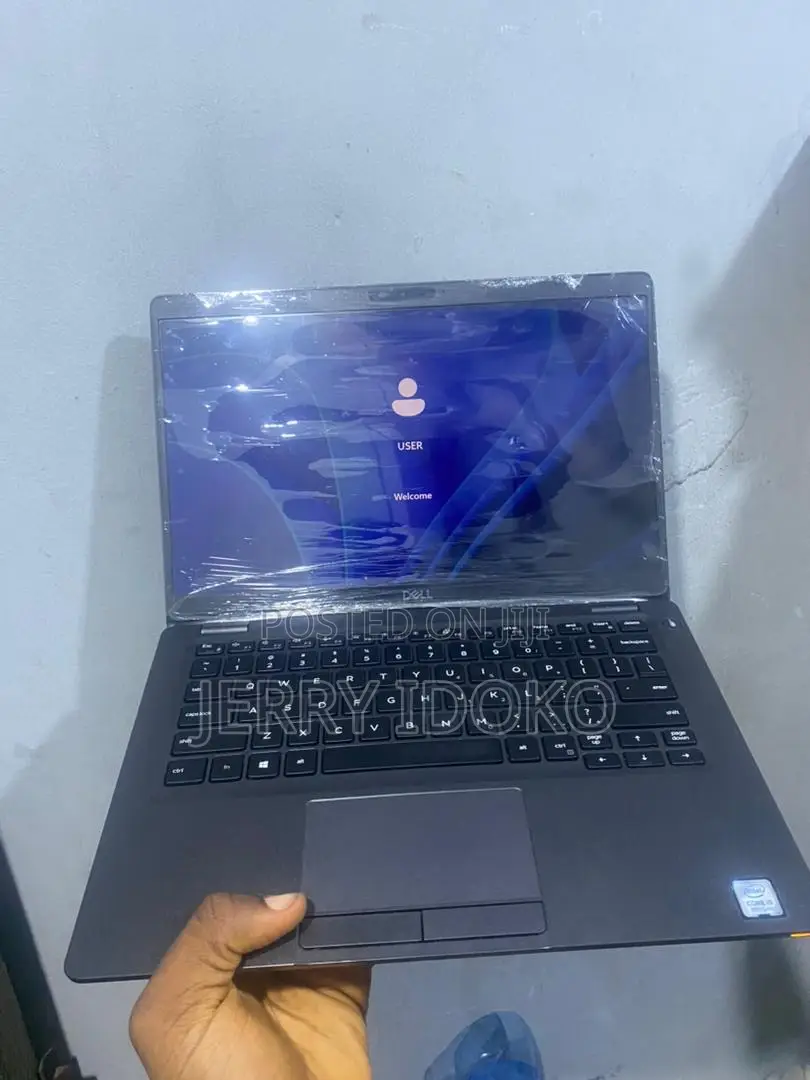 Laptop Dell Latitude 5300 16GB Intel Core I5 SSD 512GB