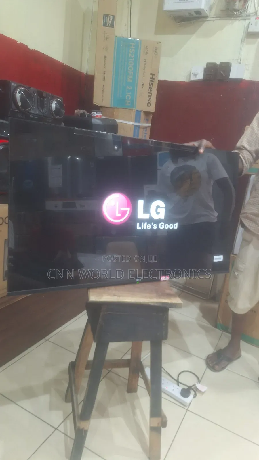 New Lg Smart Tv Flameless 45"Inch Netflix Youtube Bluetooth Usb Hdmi