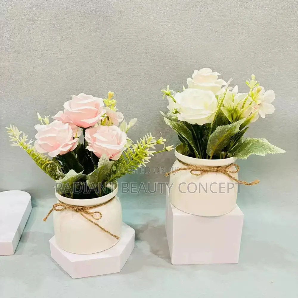 Three Roses Small Flanging Pot Bonsai Table Flower