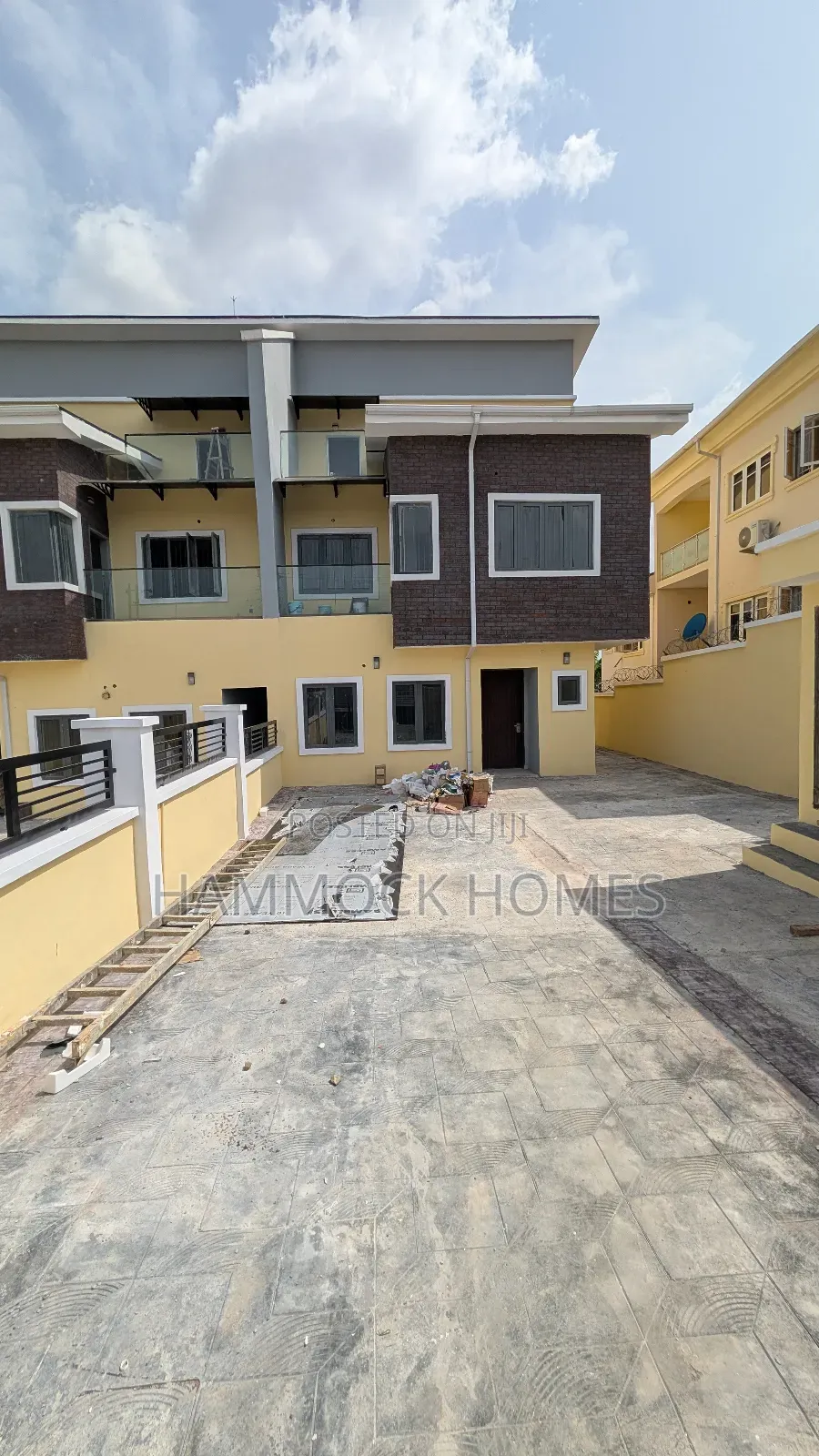 5bdrm Duplex in Kolapo Ishola Gra, Akobo for sale