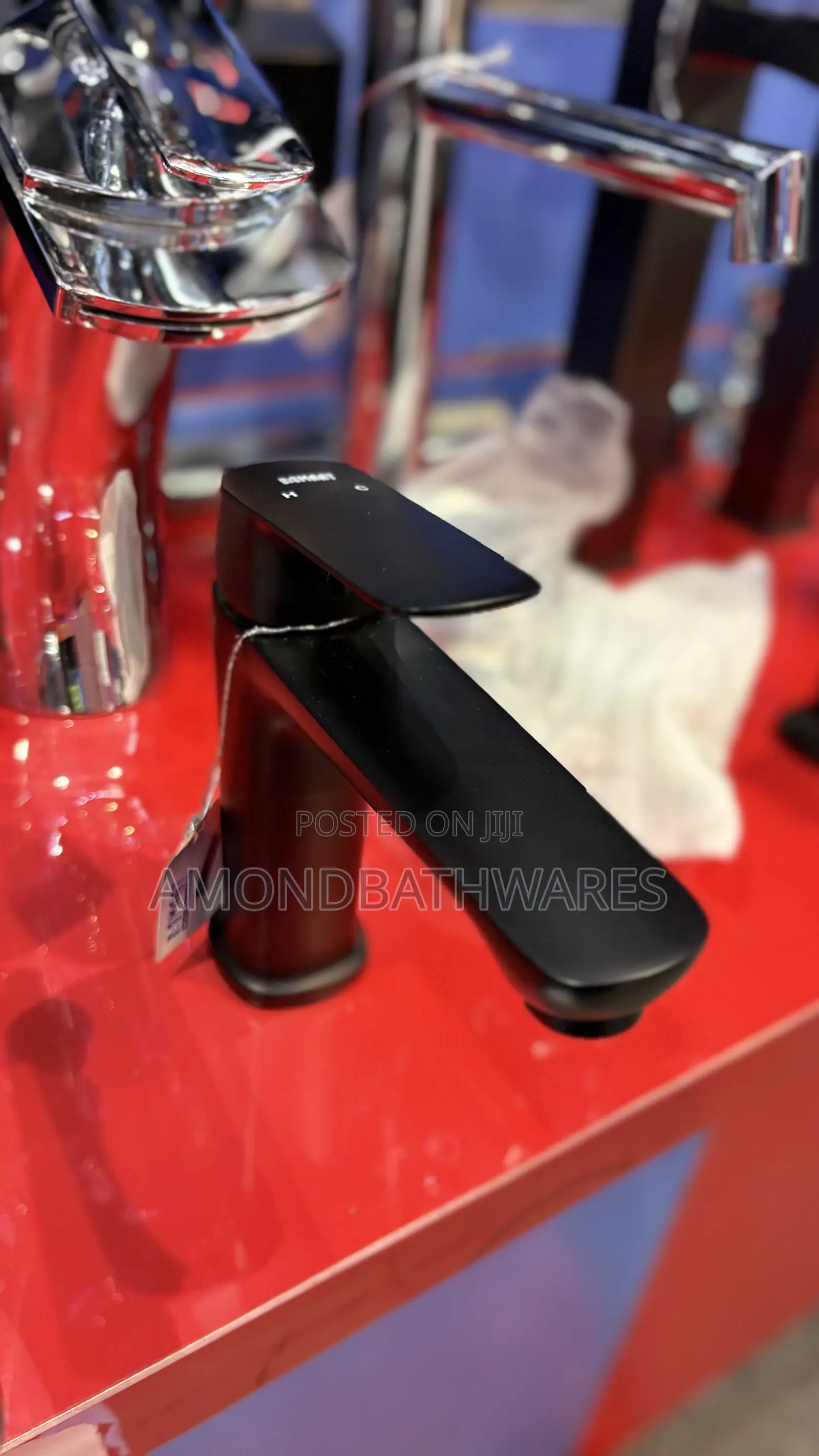 Matt Black Short Basin Faucet