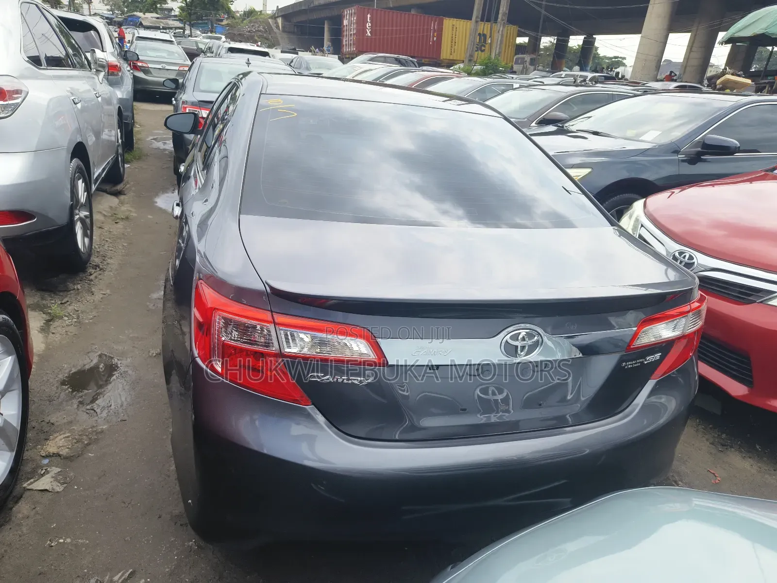 Toyota Camry SE 4dr Sedan (2.5L 4cyl 6A) 2013 Gray
