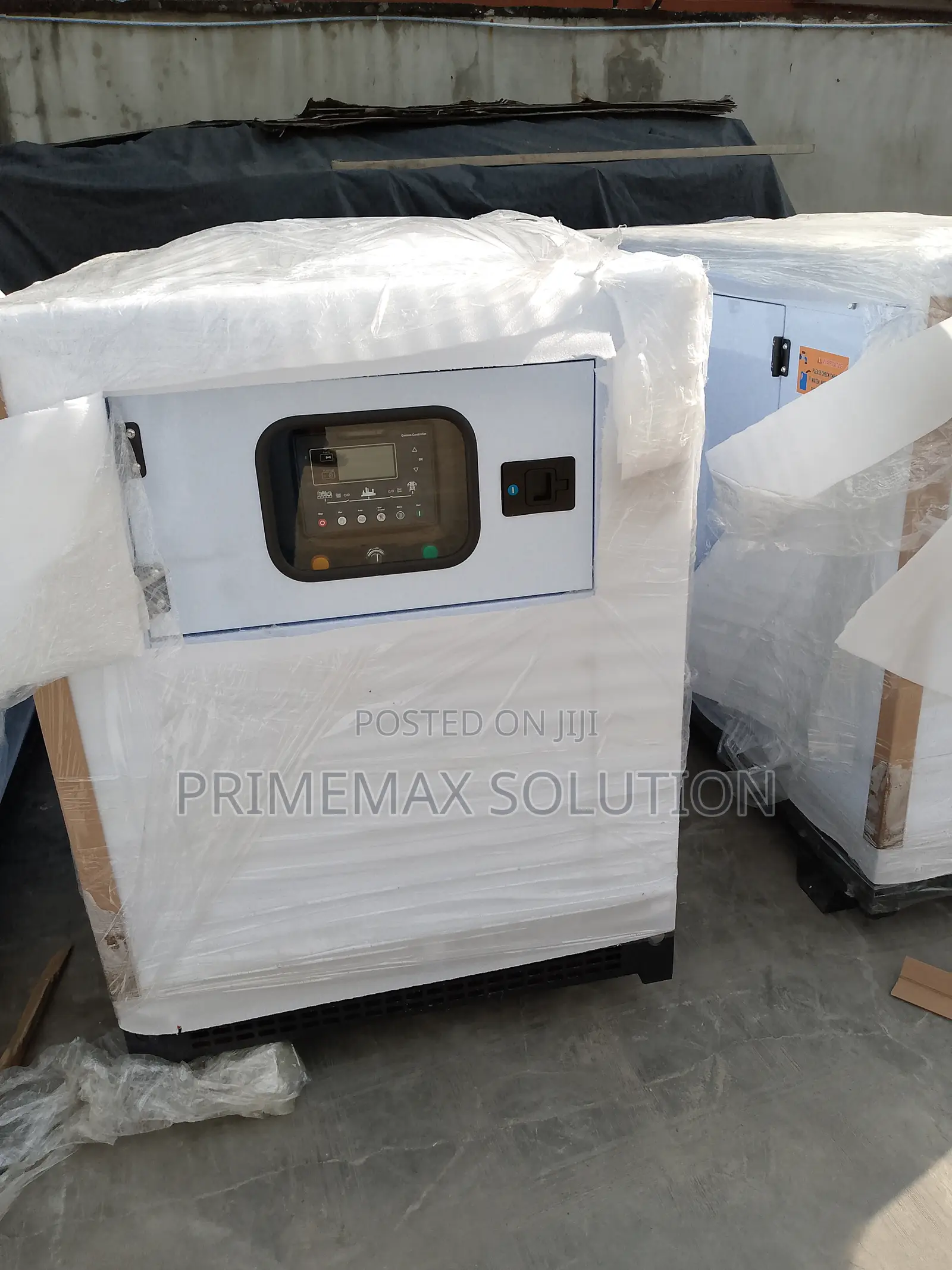 Soundproof 80kva Perkins Diesel Generator – Stock