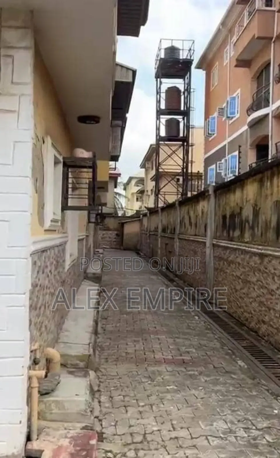 5bdrm Duplex in Ago Palace for sale