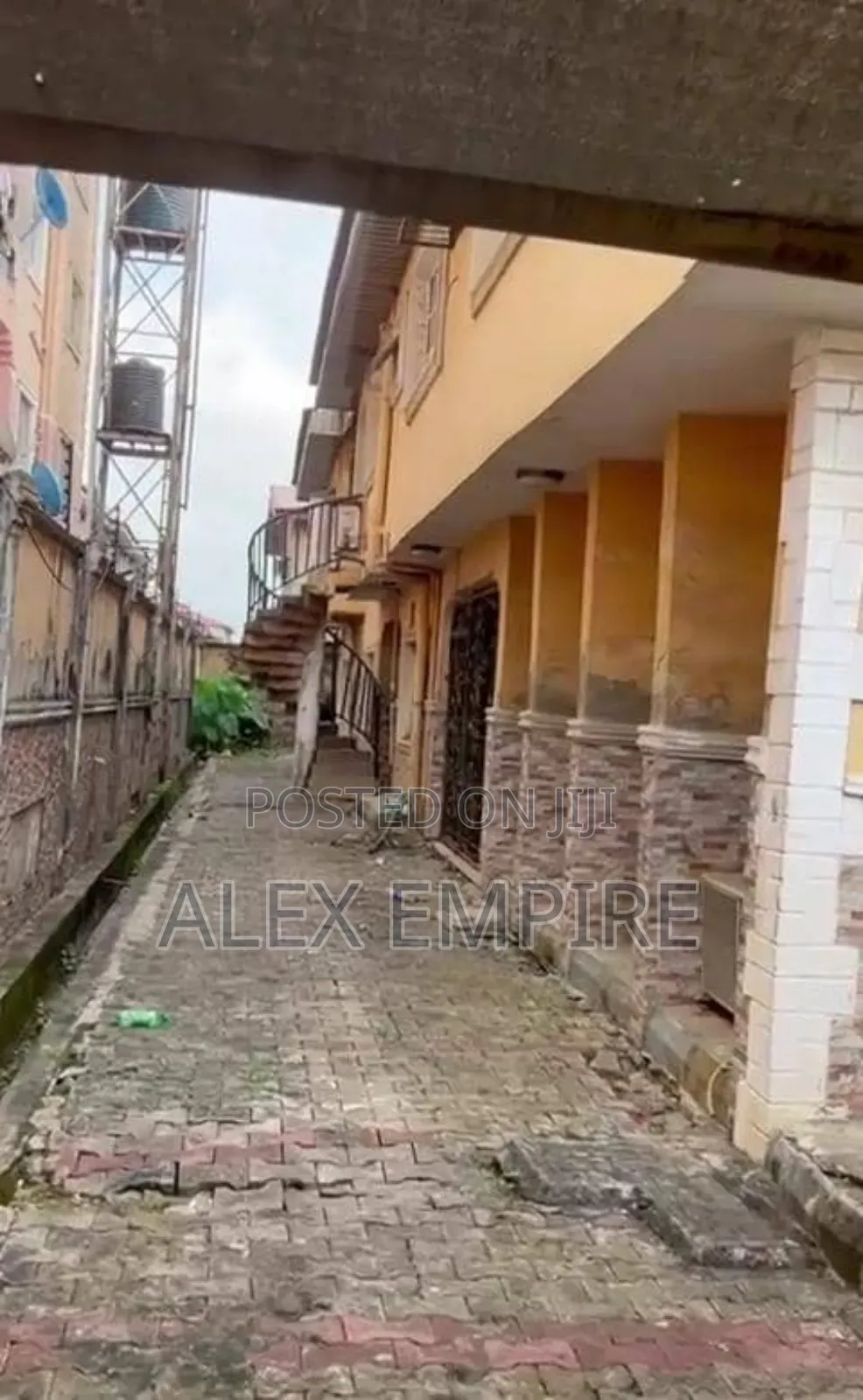 5bdrm Duplex in Ago Palace for sale