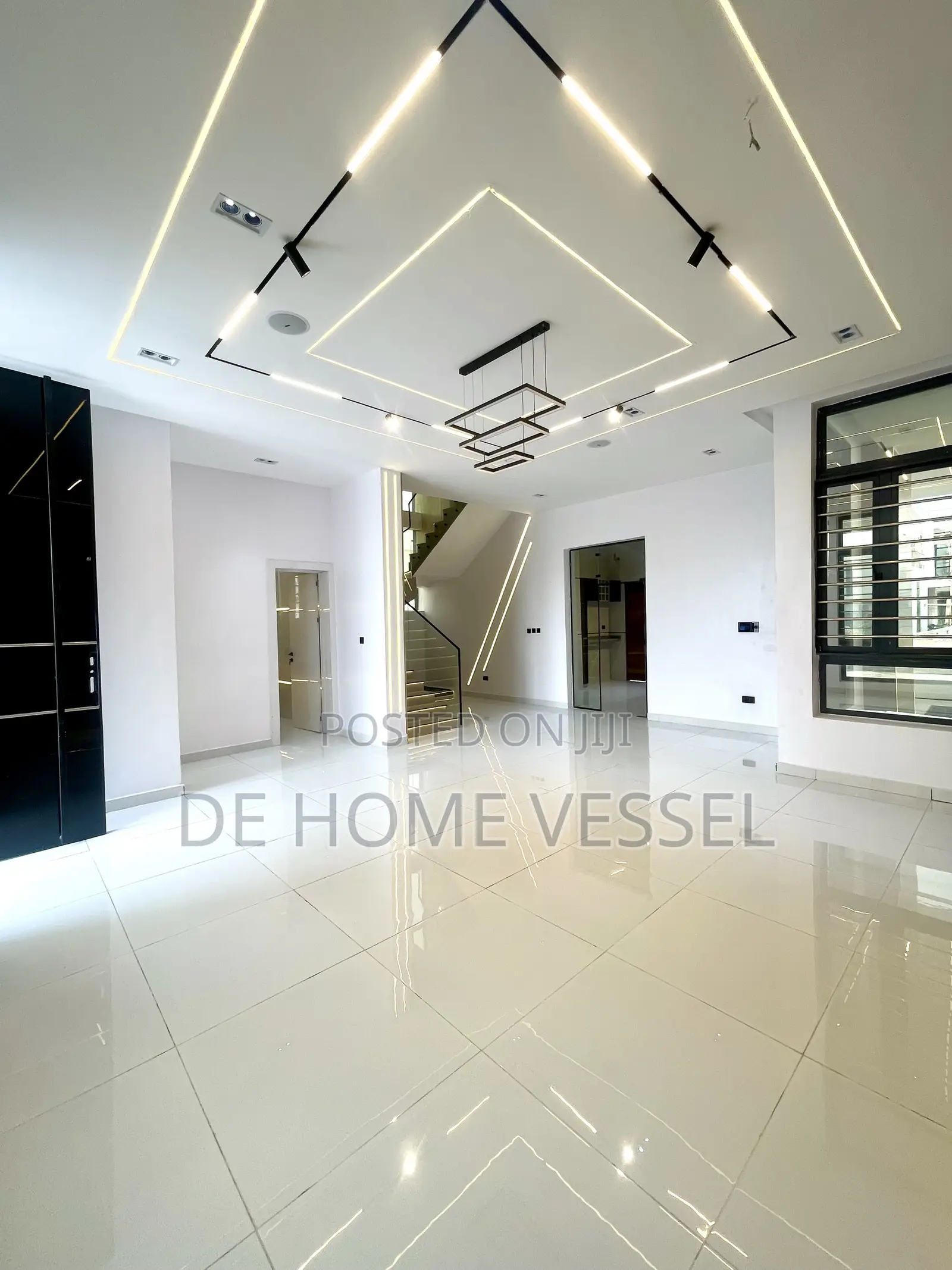 5bdrm Duplex in Lekki for sale