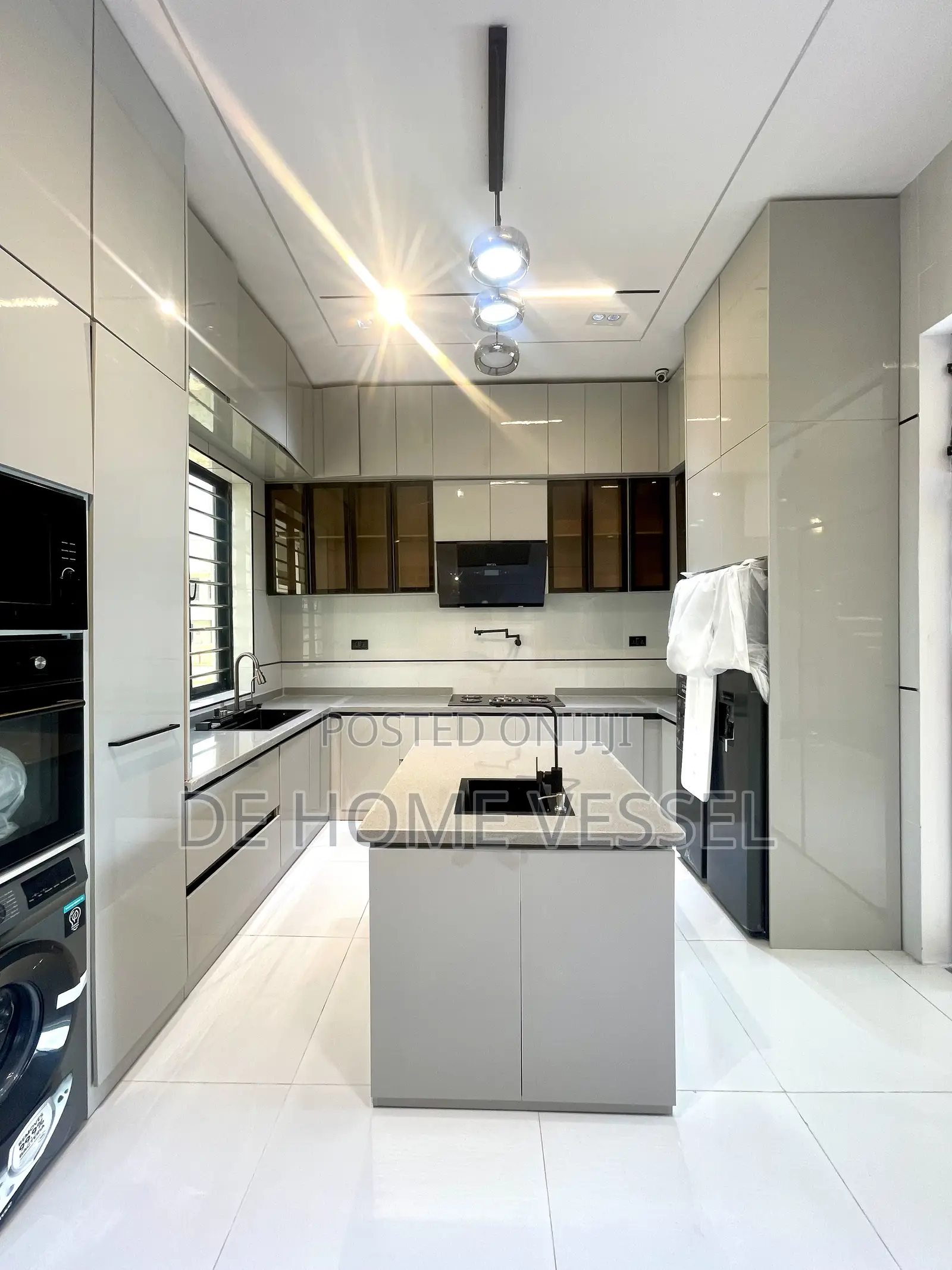 5bdrm Duplex in Lekki for sale