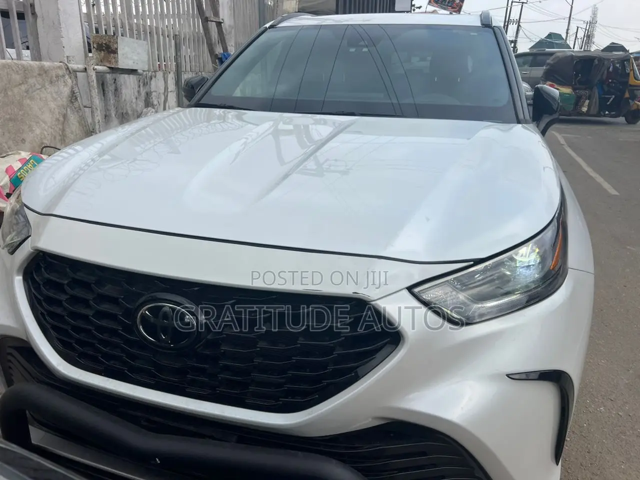 Toyota Highlander XSE AWD 2023 White