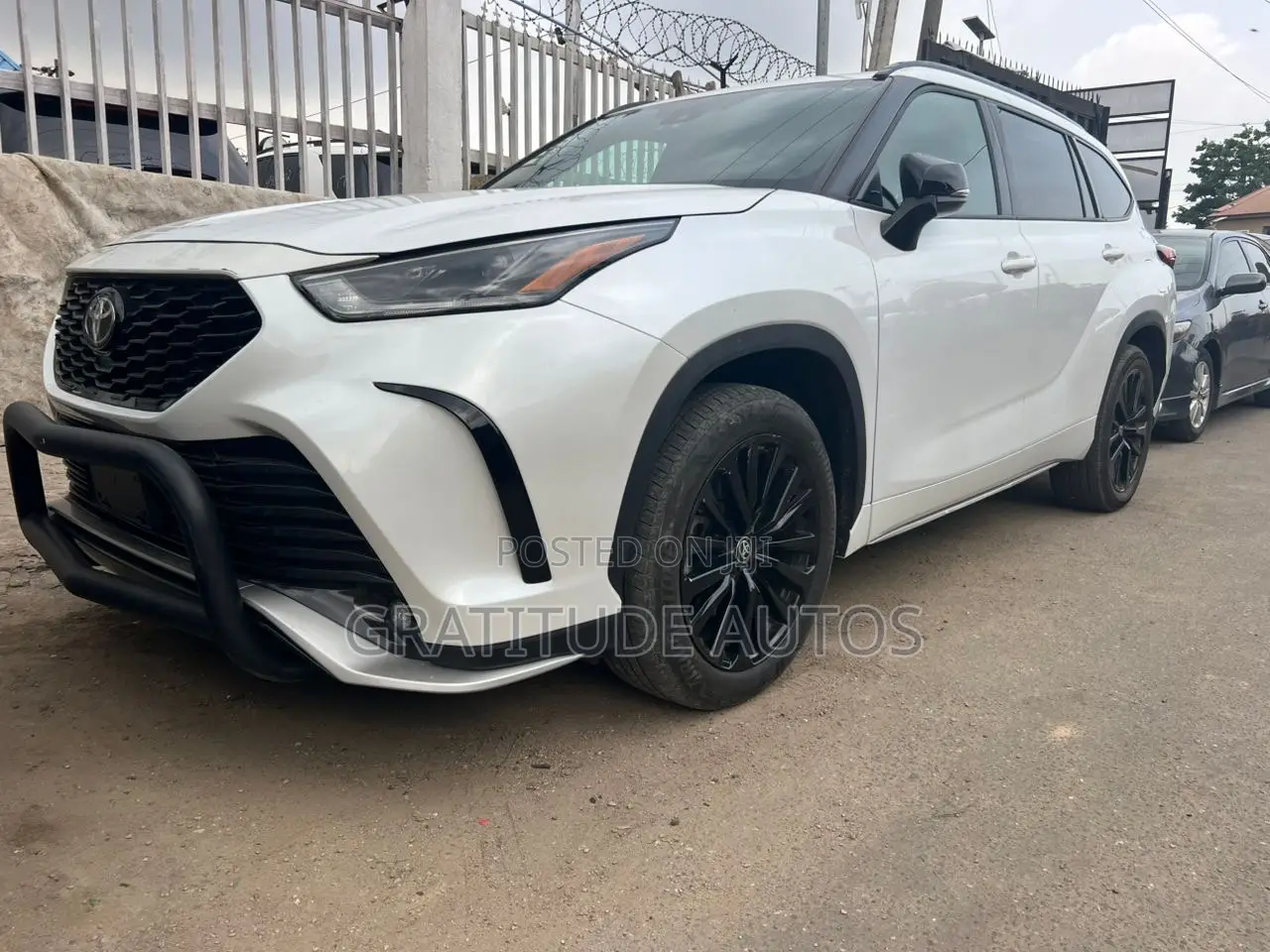 Toyota Highlander XSE AWD 2023 White