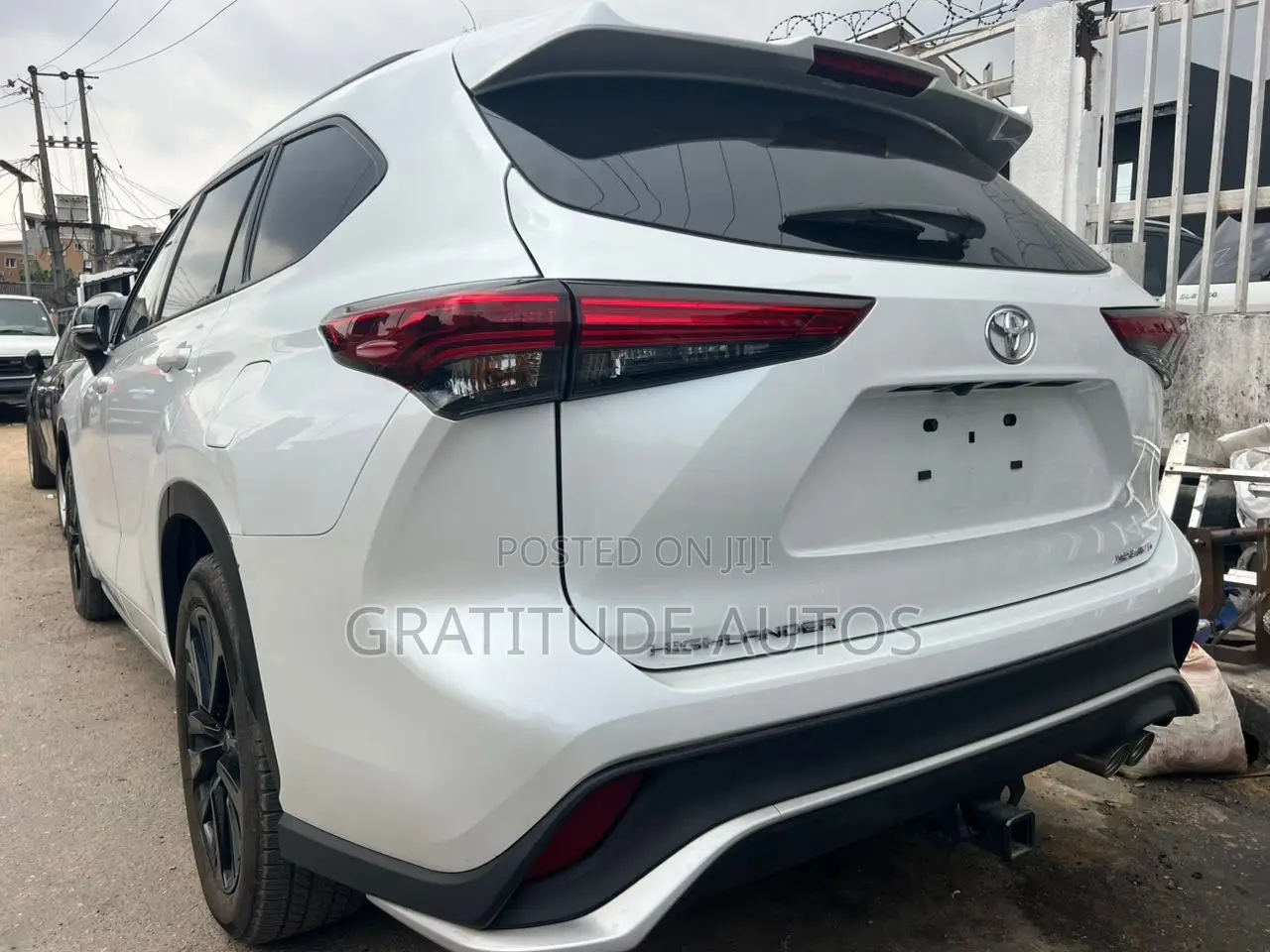 Toyota Highlander XSE AWD 2023 White