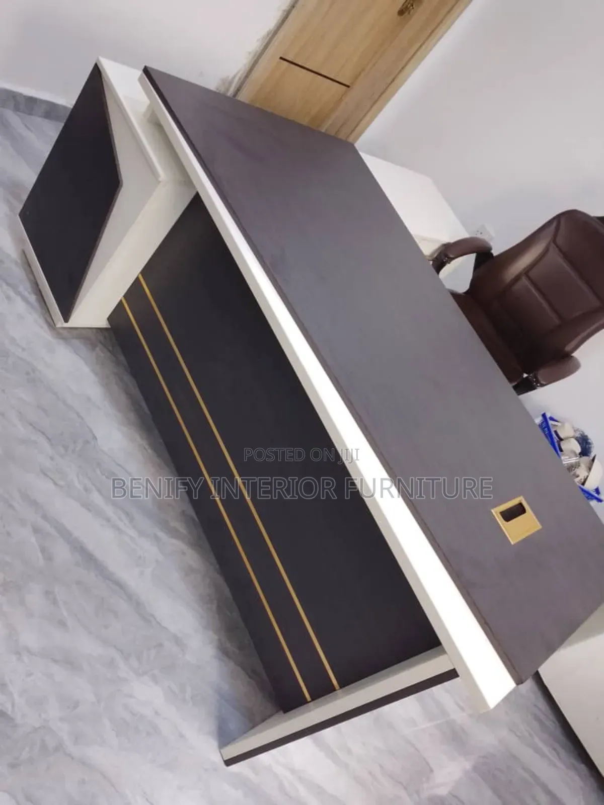 1.6 Meter Executive Director Office Table With Extension