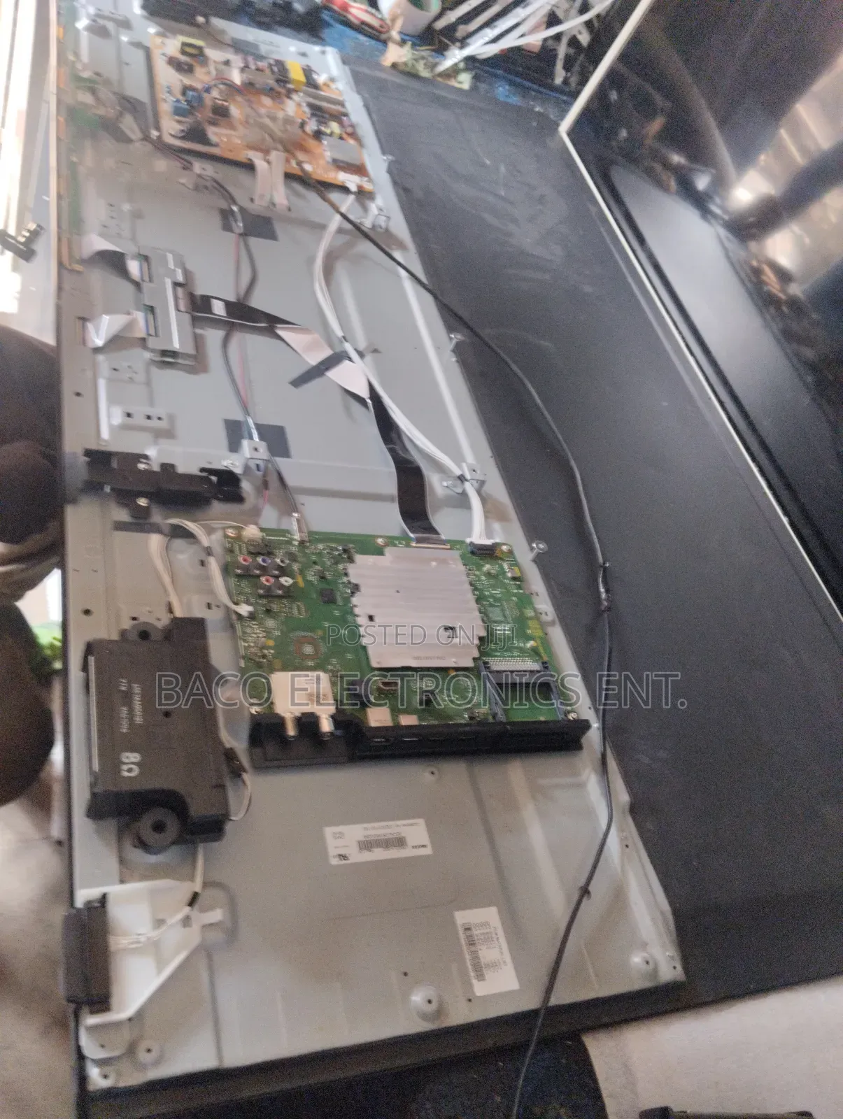 Samsung 58 Inches Full Smart Tv Screen Fault