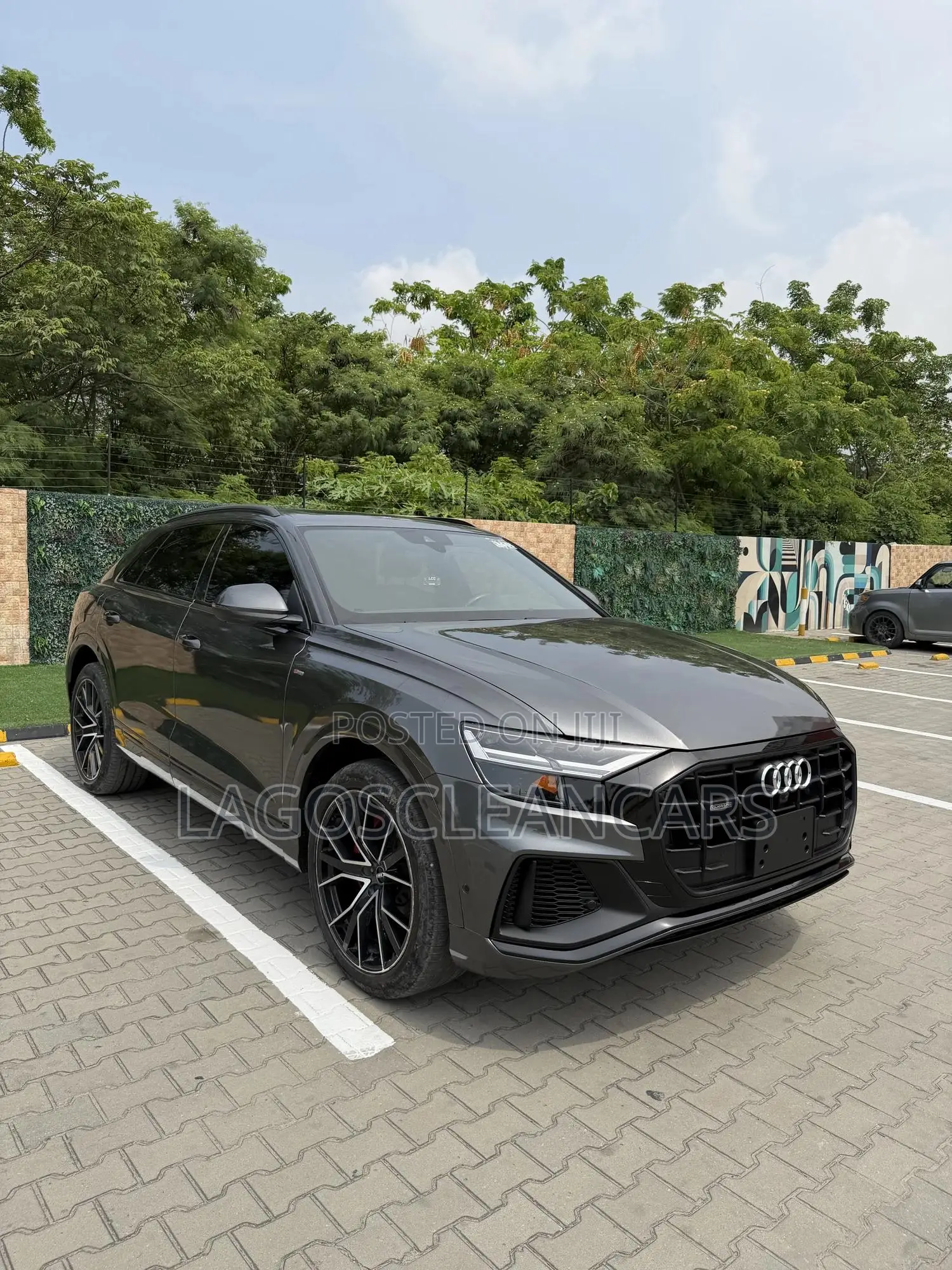 Audi Q8 55 Premium AWD quattro 2020 Gray