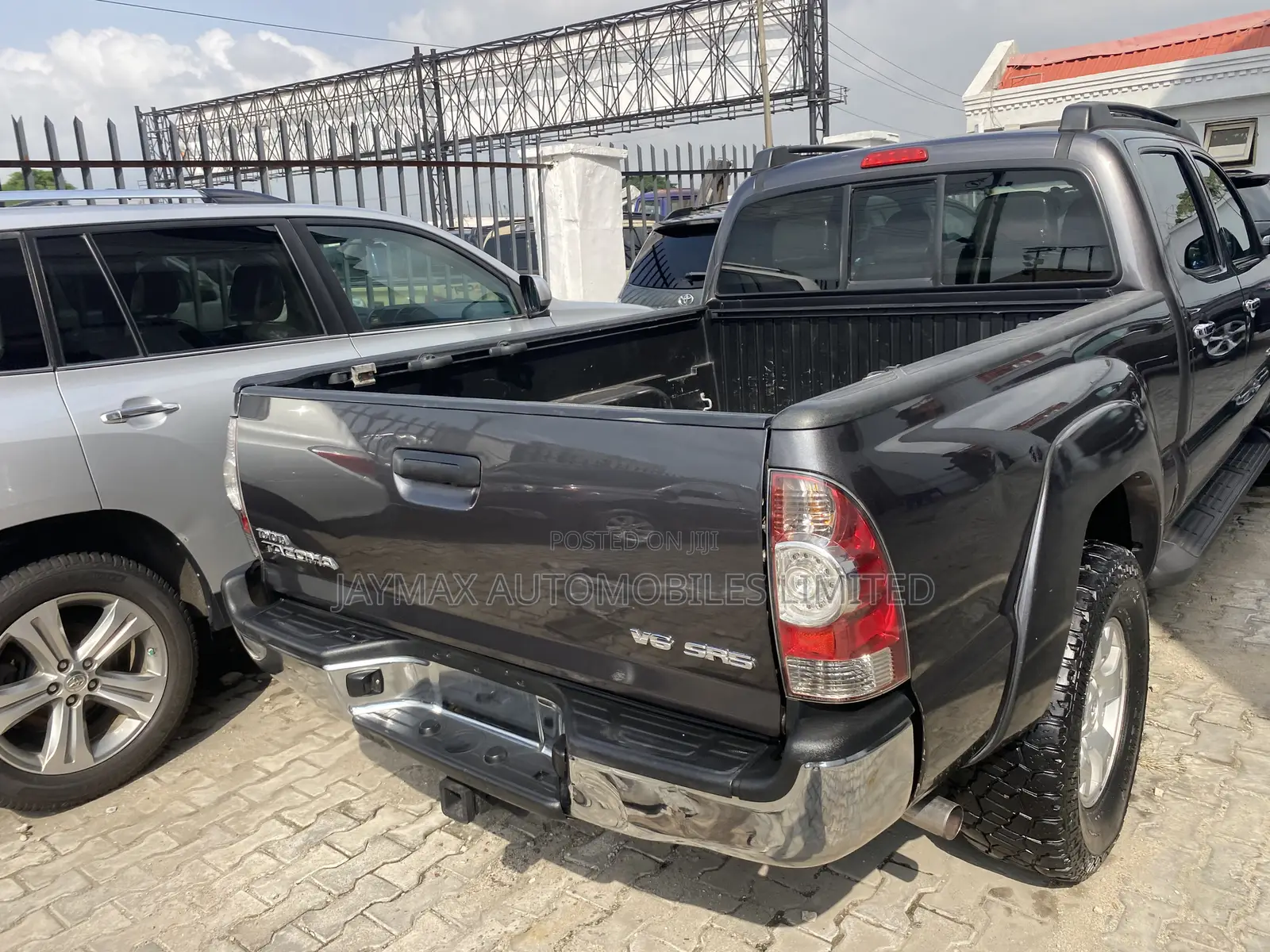 Toyota Tacoma 2015 Gray