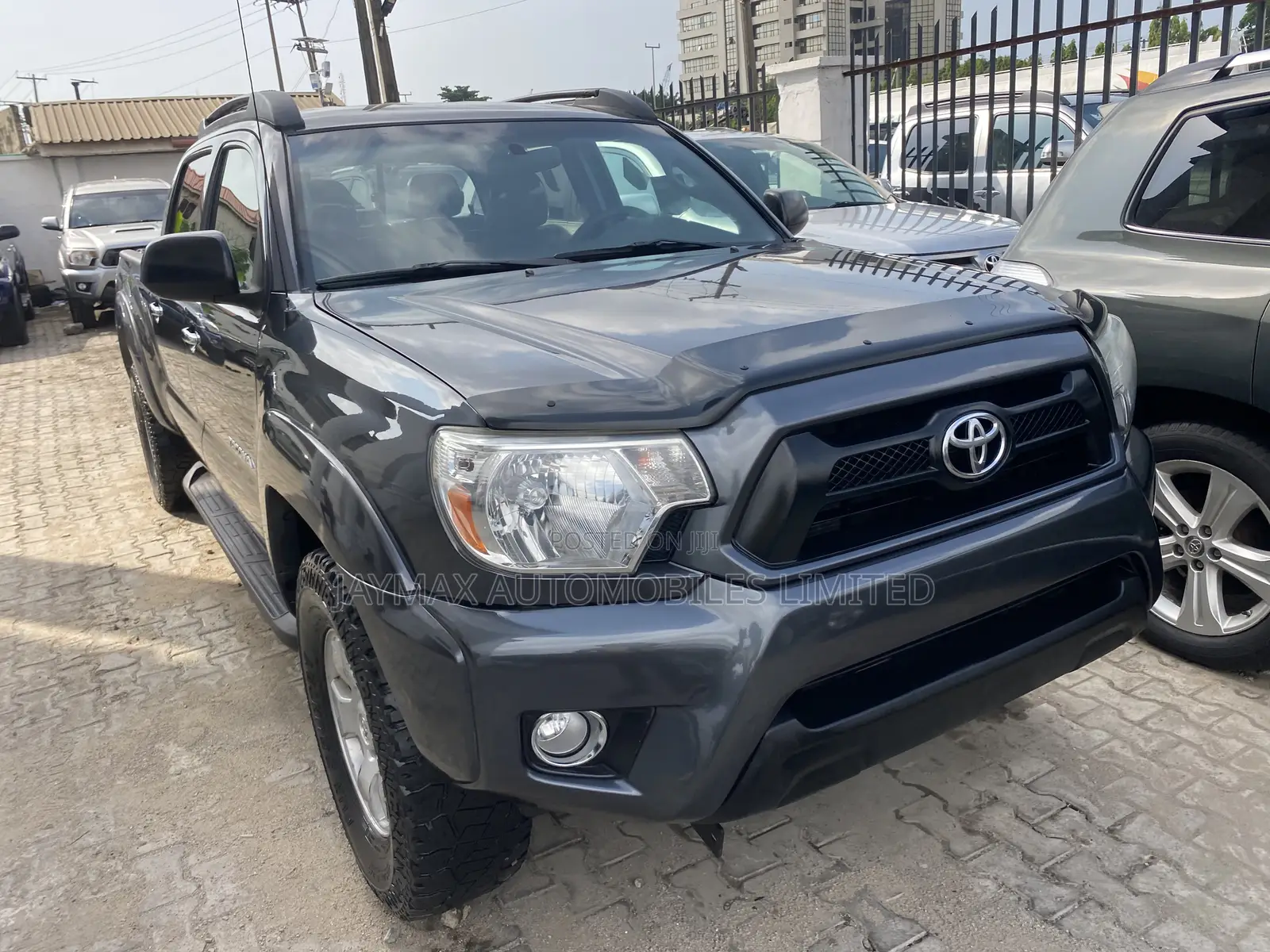 Toyota Tacoma 2015 Gray