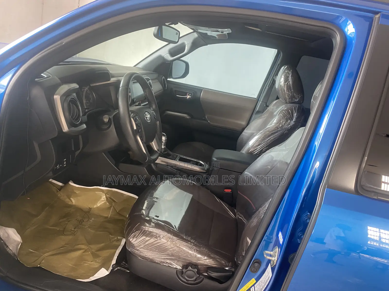 Toyota Tacoma SR5 2017 Blue