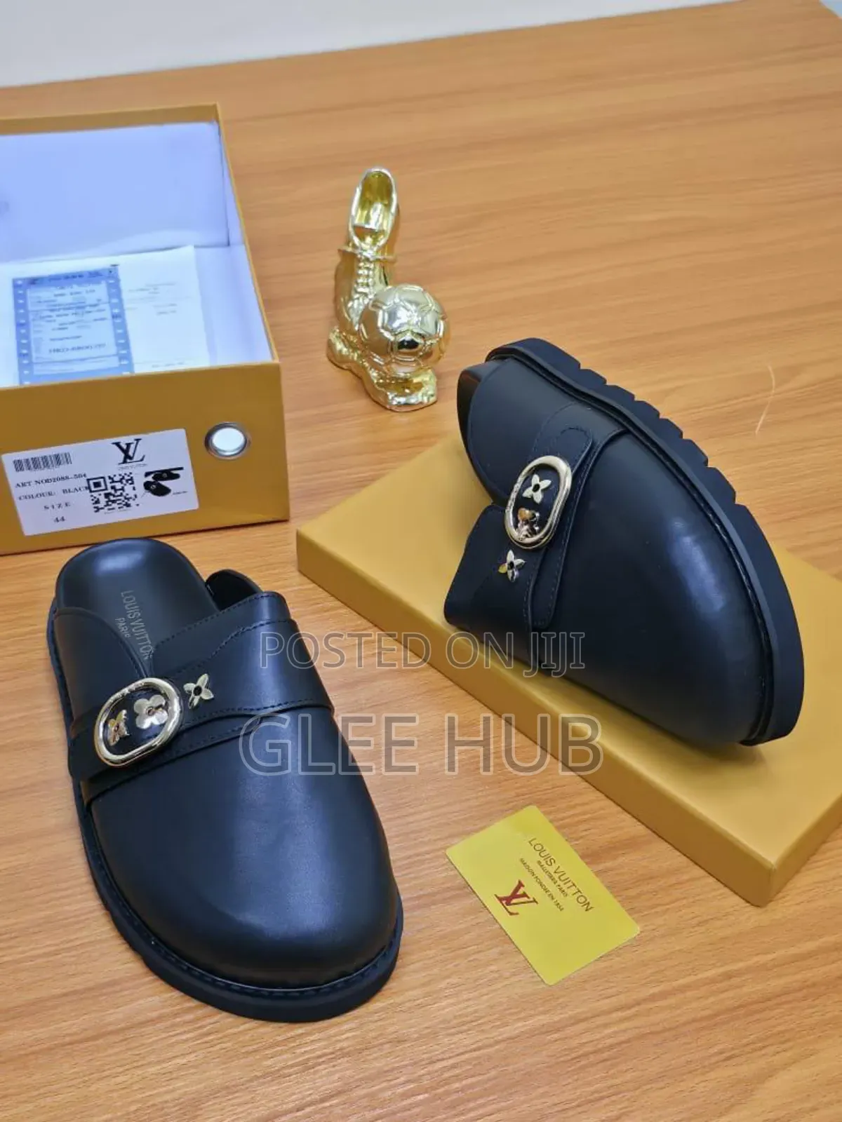 Lv Black Mule