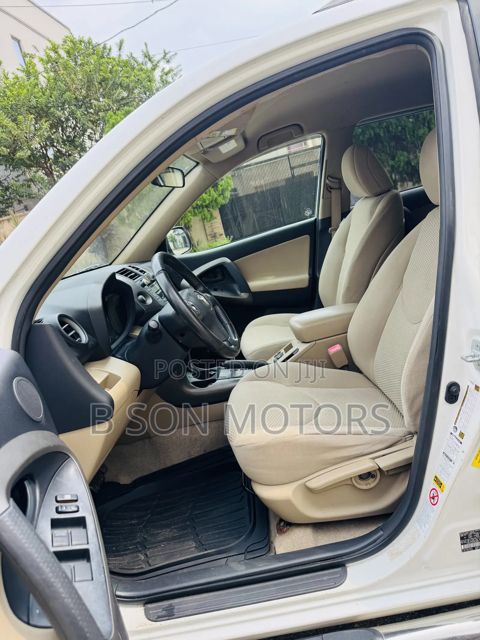 Toyota RAV4 2.5 Limited 4x4 2010 White