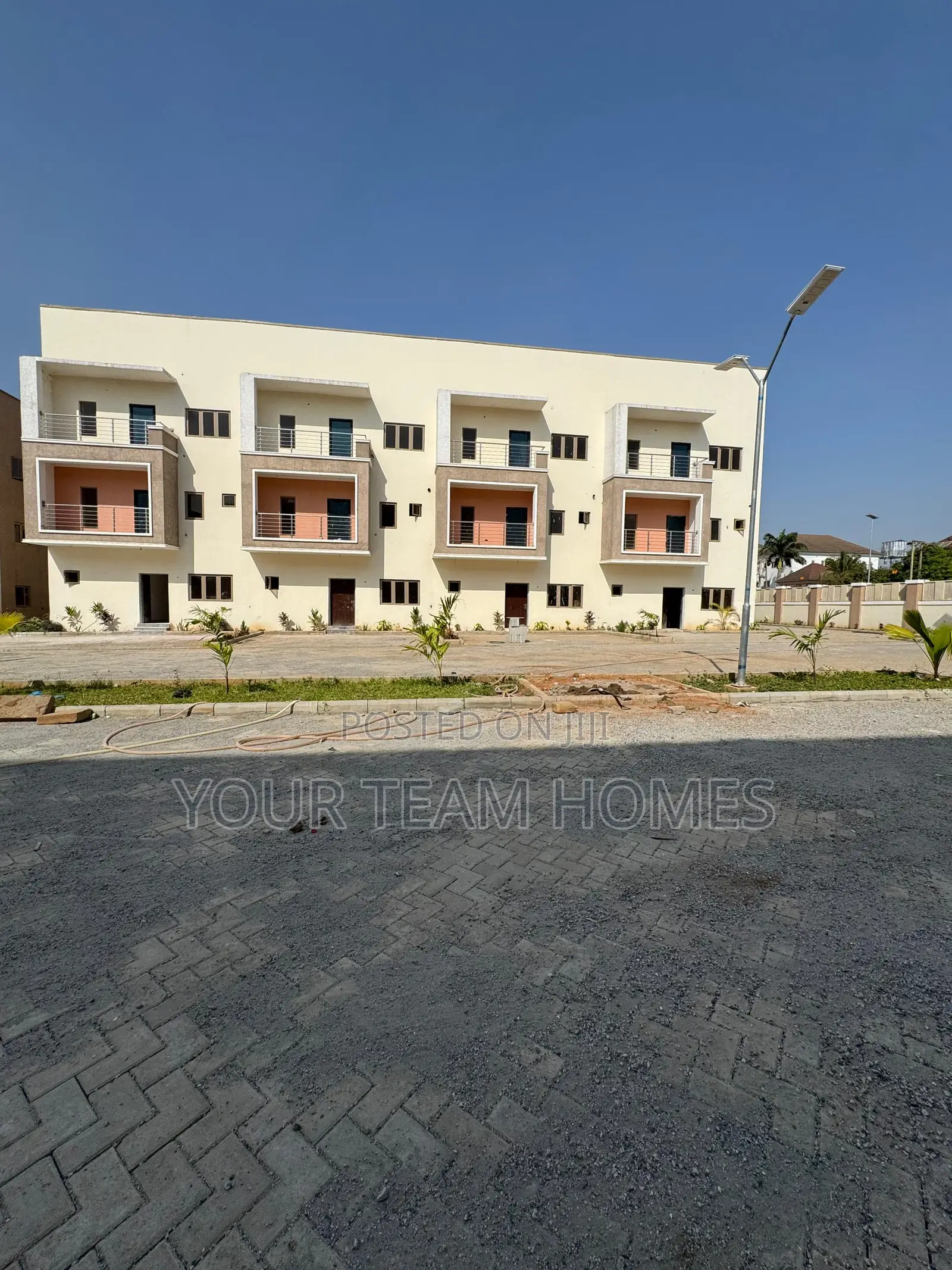 4bdrm Townhouse/Terrace in Katampe Main for sale